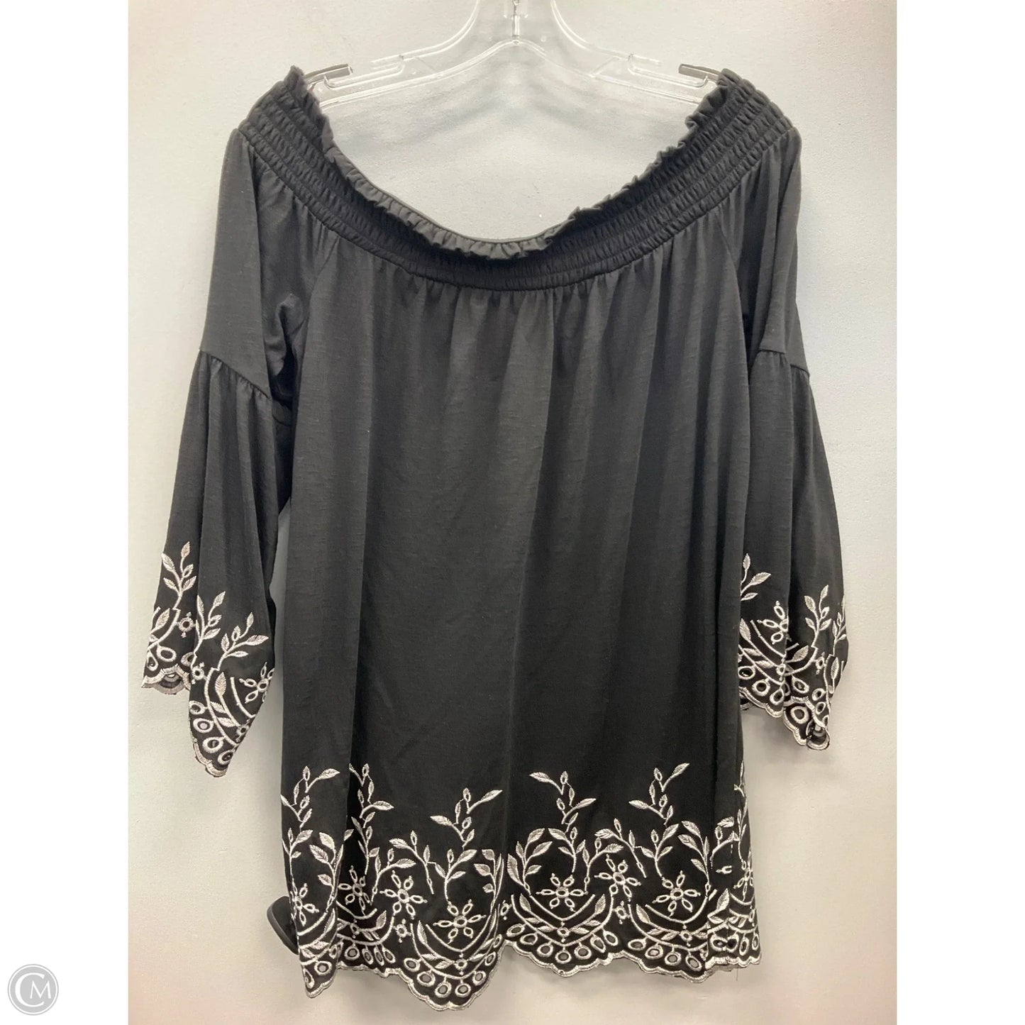 Top 3/4 Sleeve By White House Black Market In Black & White, Size: M