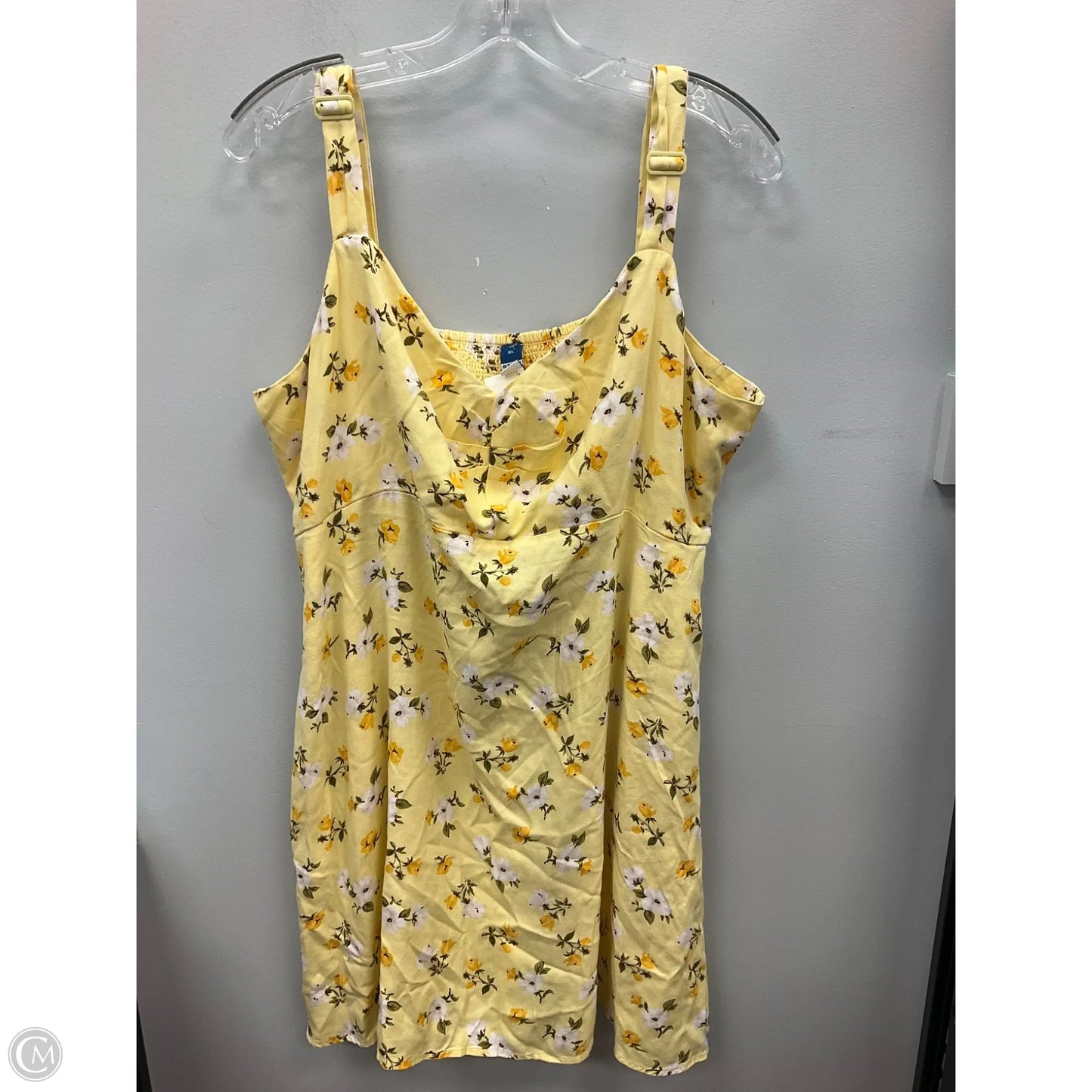 Dress Casual Short By Old Navy In Yellow, Size: Xl