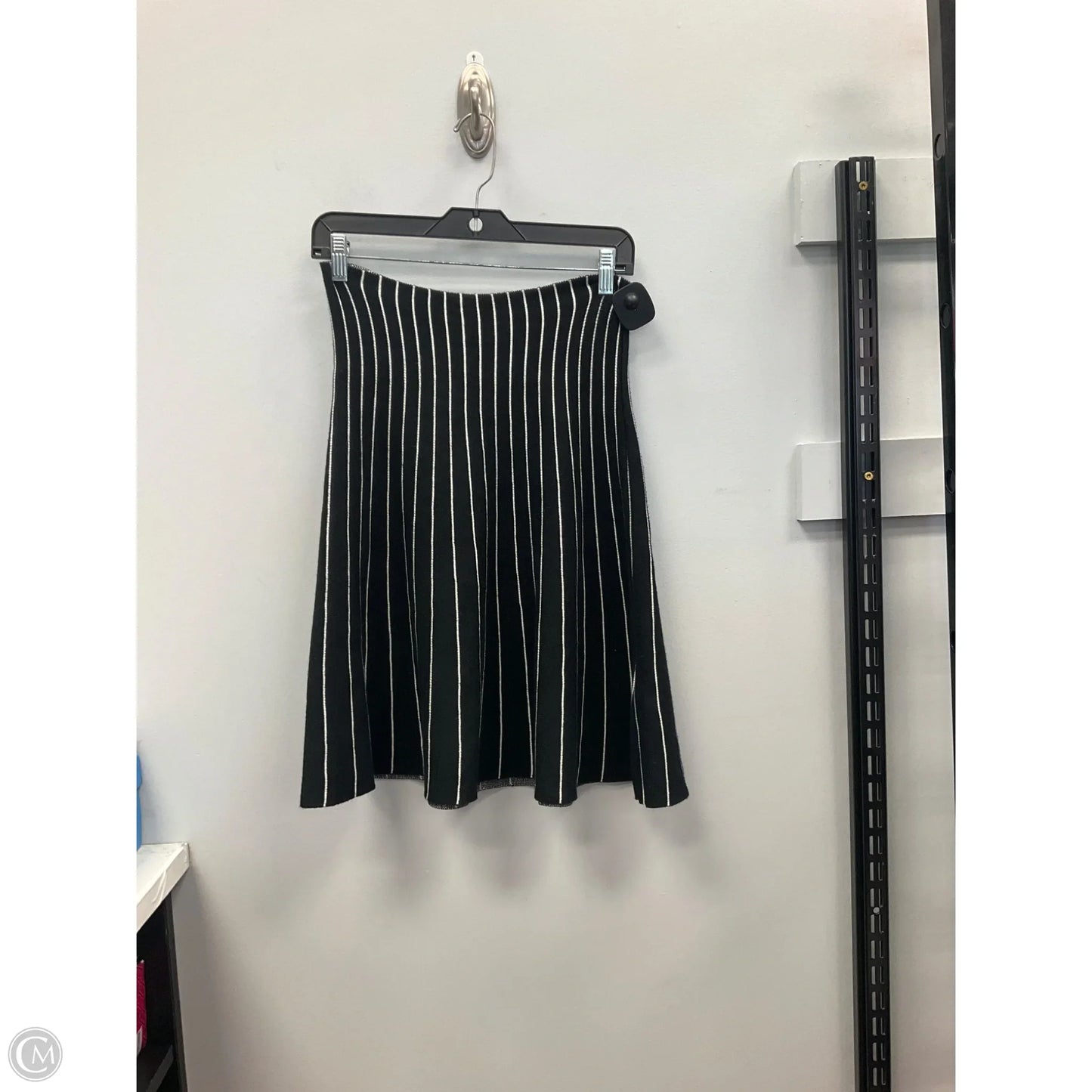 Skirt Mini & Short By Max Studio In Black & White, Size: S