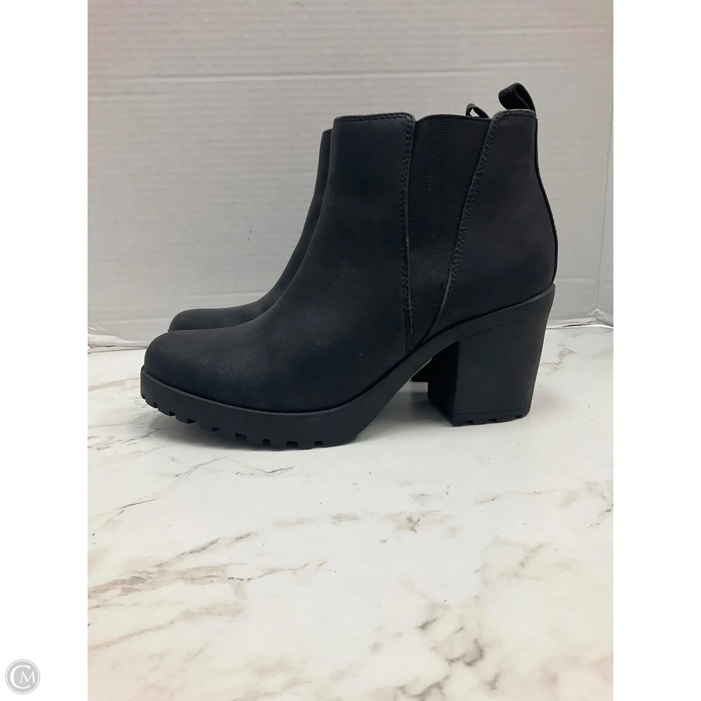 Boots Ankle Heels By Clothes Mentor In Black, Size: 8