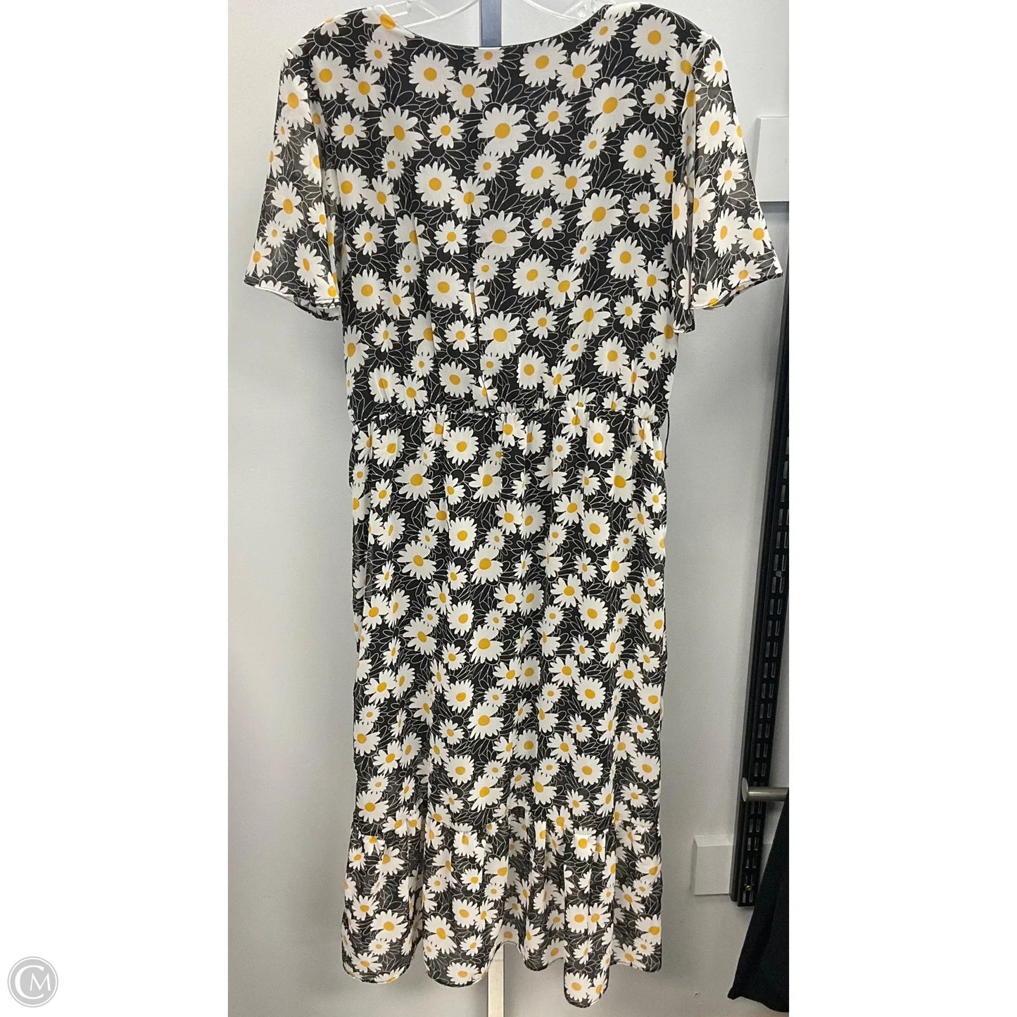 Dress Casual Short By Rewind In Floral Print, Size: L