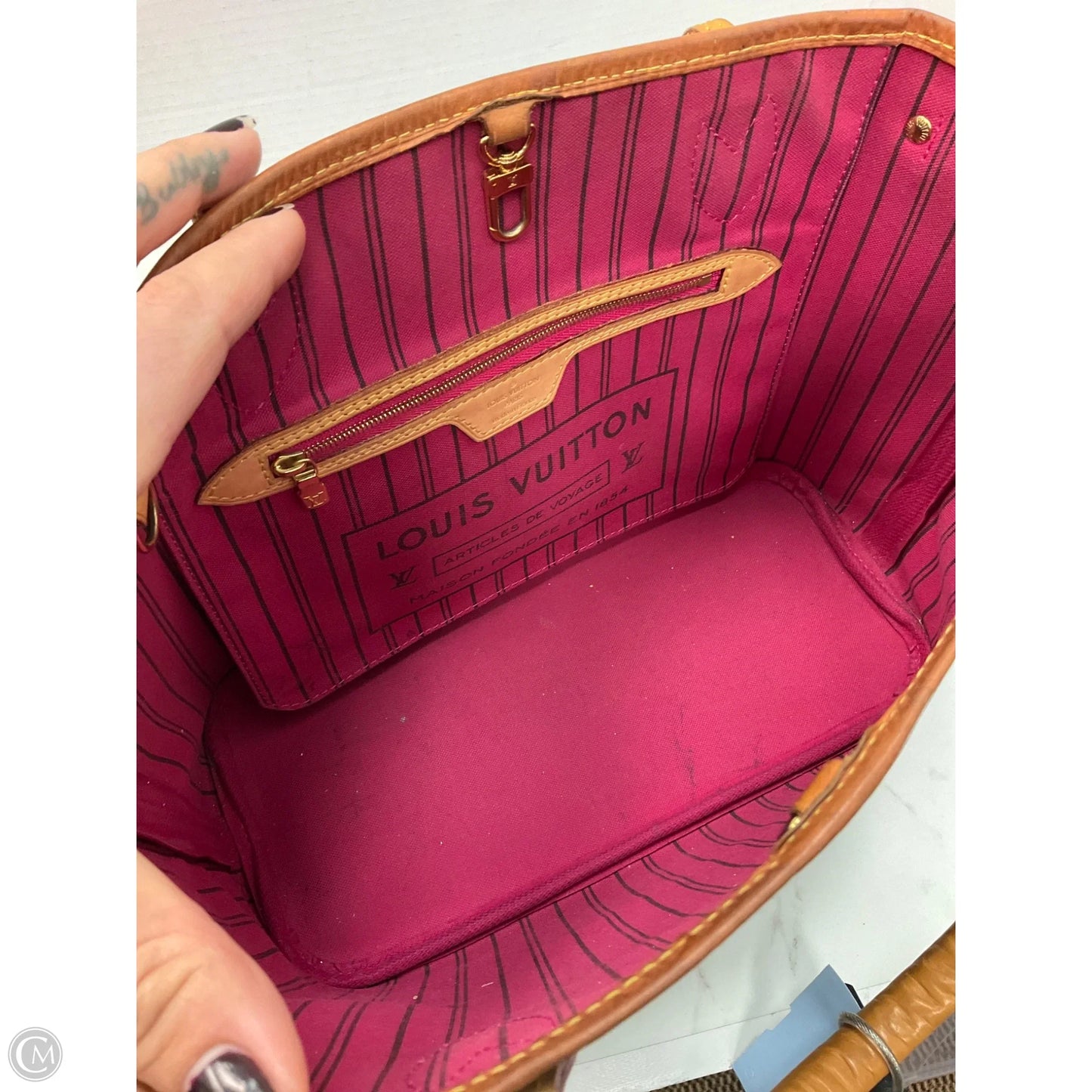 Handbag Luxury Designer By Louis Vuitton, Size: Small