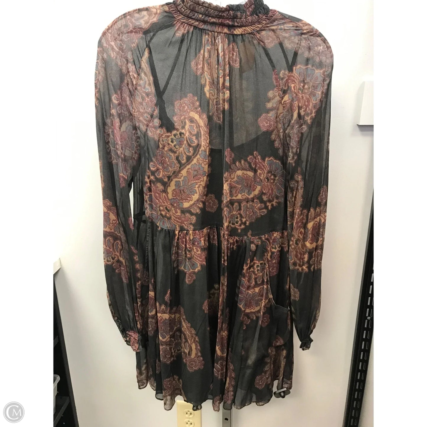 Dress Casual Short By Free People In Paisley Print, Size: S