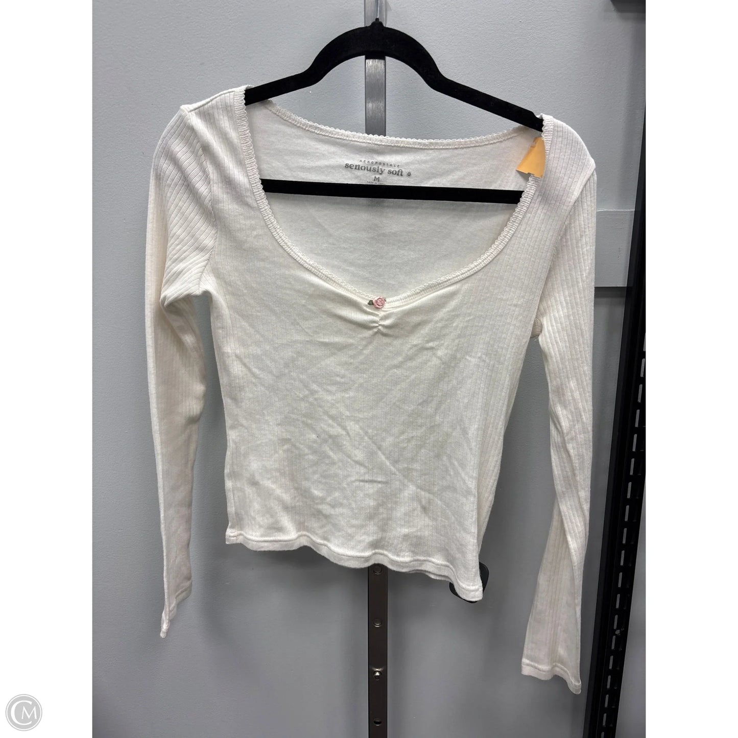 Top Long Sleeve By Aeropostale In Cream, Size: M