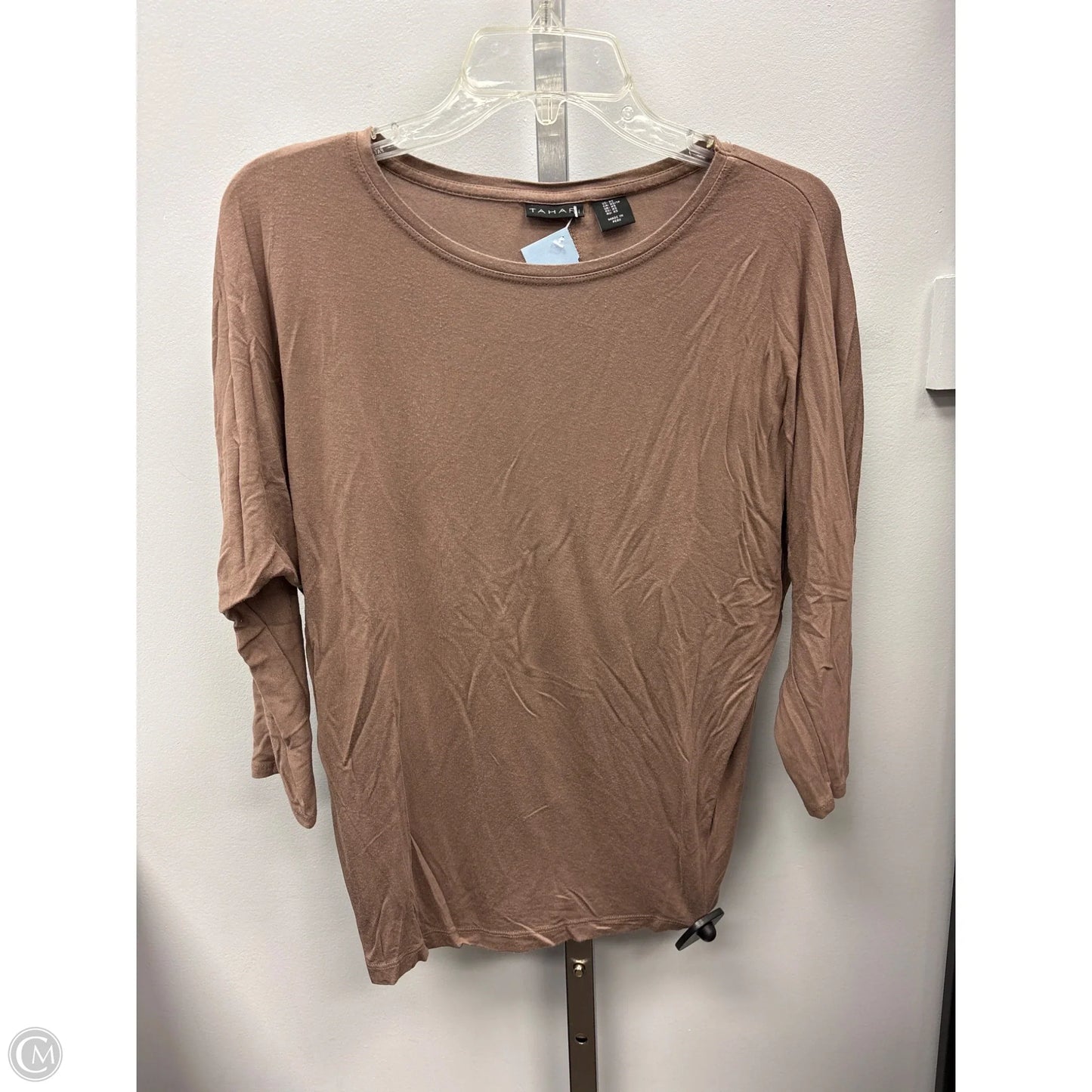 Top Short Sleeve Basic By Tahari In Taupe, Size: Xs