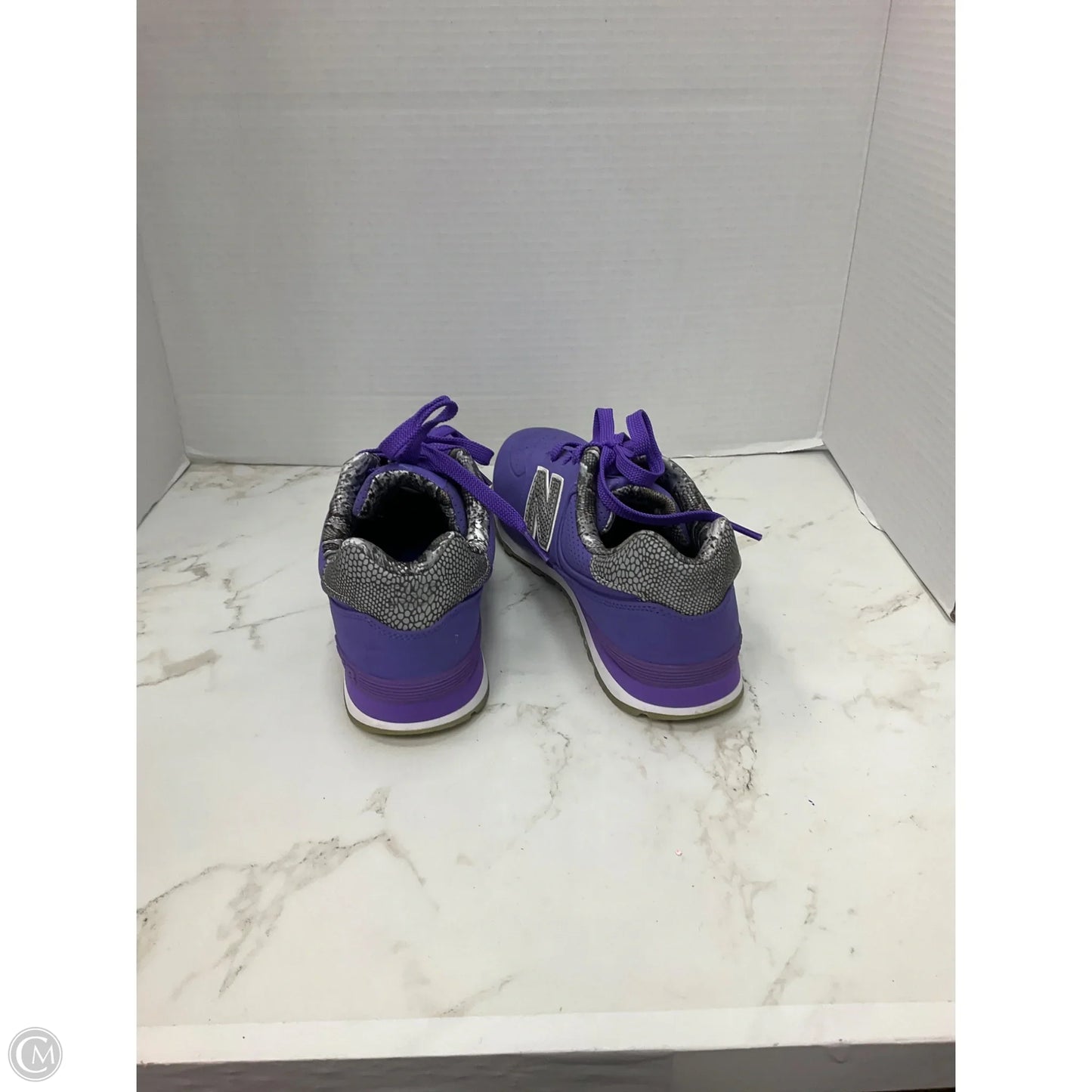 Shoes Sneakers By New Balance In Purple, Size: 6.5