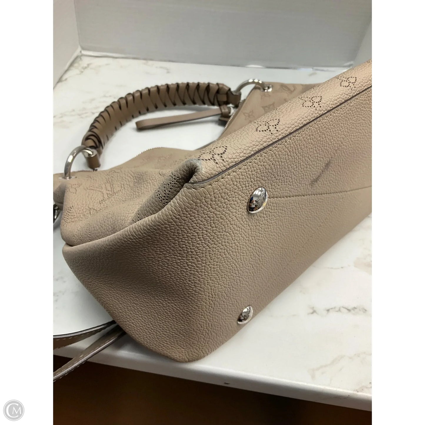 Handbag Luxury Designer By Louis Vuitton, Size: Medium