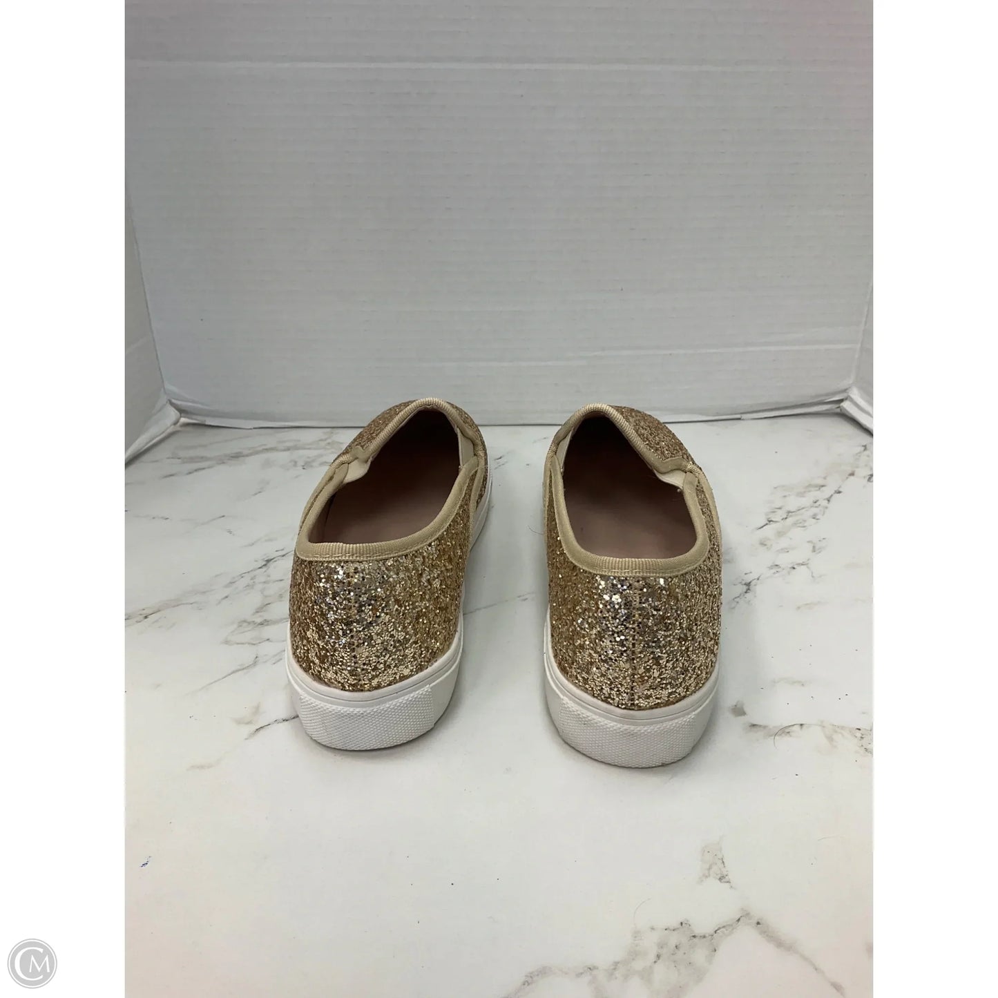 Shoes Flats By Clothes Mentor In Gold, Size: 8