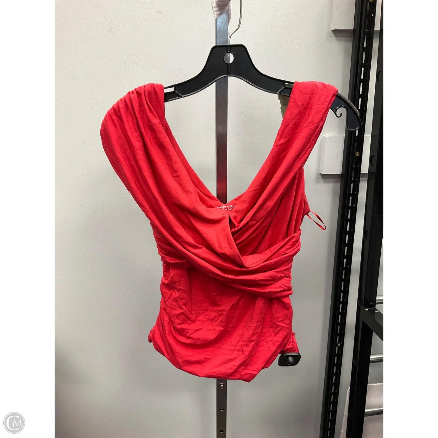 Top Sleeveless By Abercrombie And Fitch In Red, Size: L