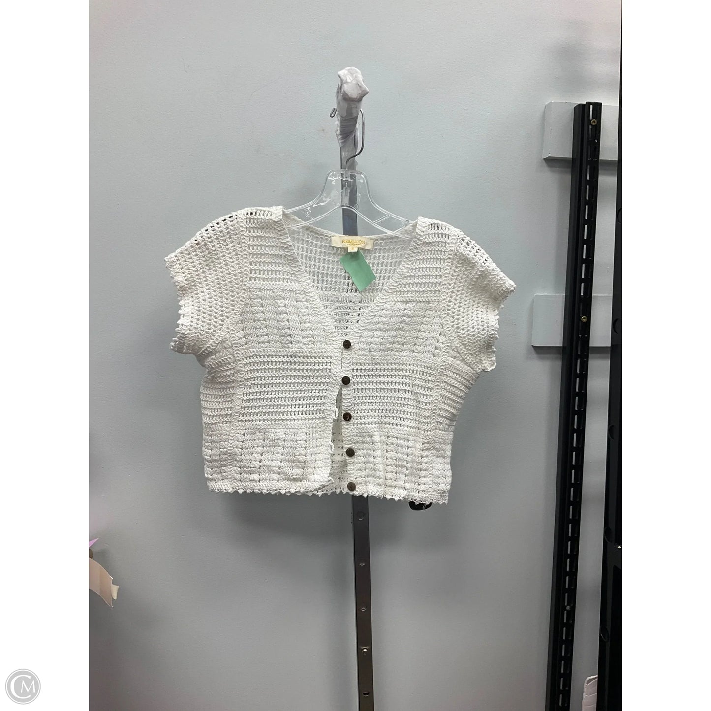 Top Short Sleeve By Rebellion In White, Size: S