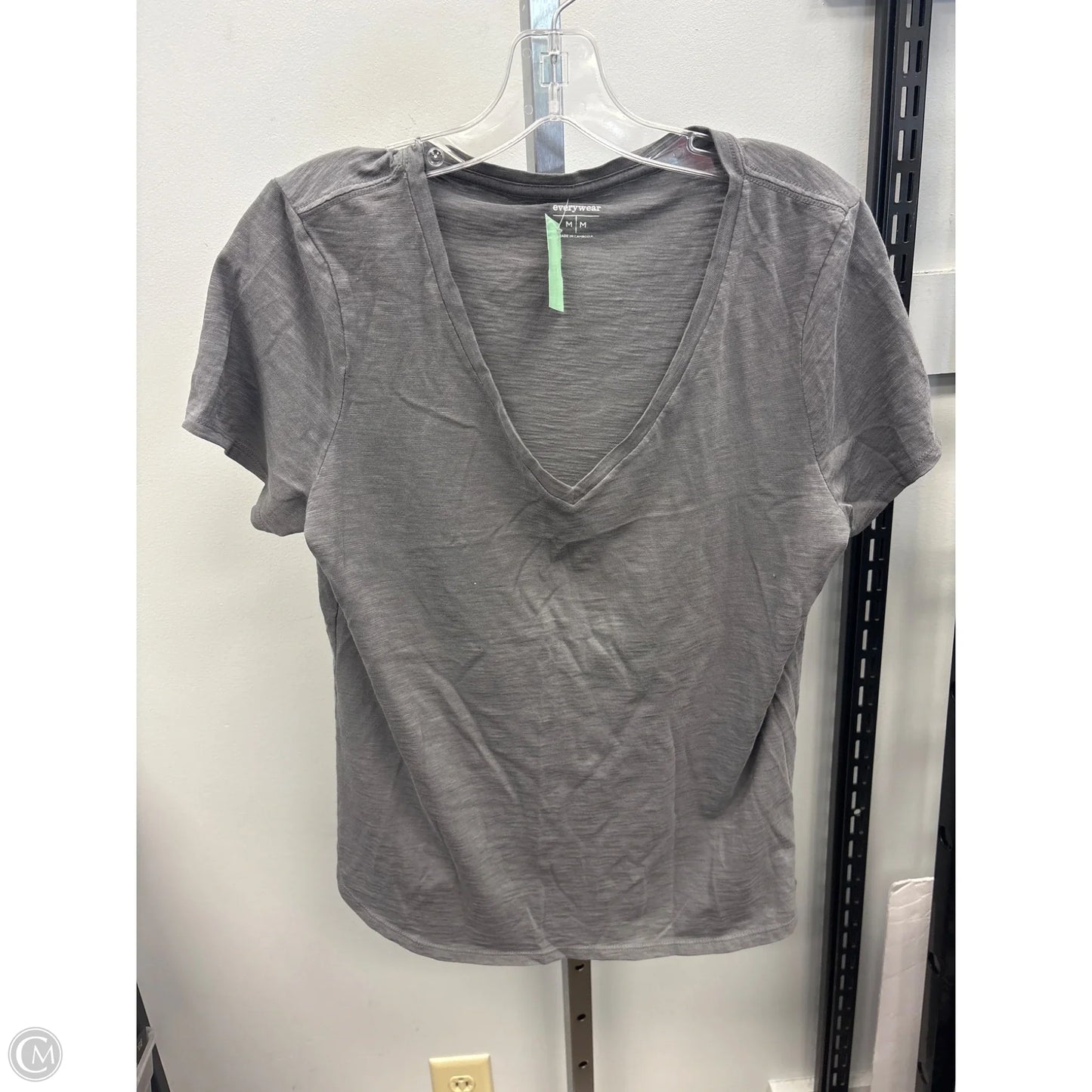 Top Short Sleeve Basic By Old Navy In Grey, Size: M