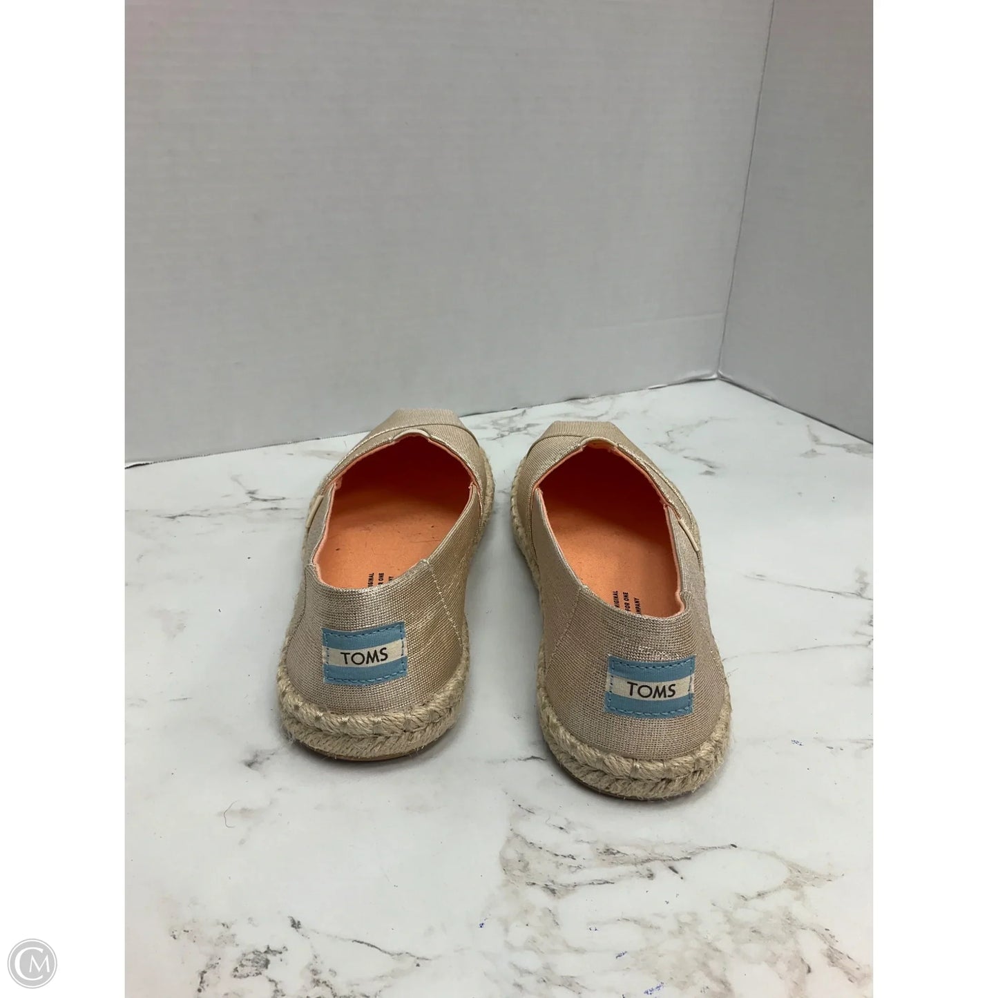 Shoes Flats By Toms In Gold, Size: 6.5