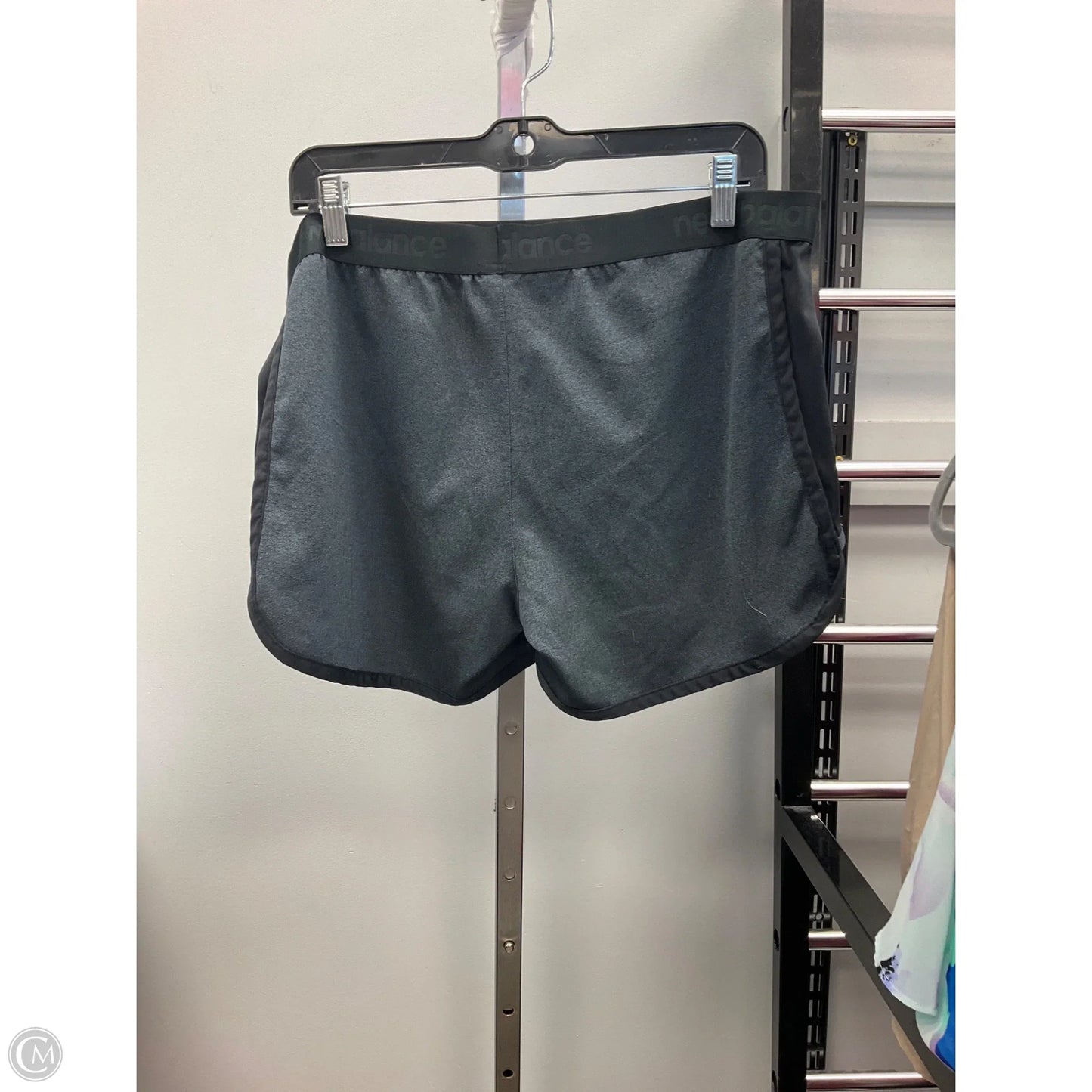 Athletic Shorts By New Balance In Black, Size: L