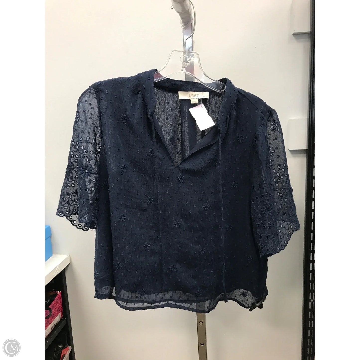 Top Short Sleeve By Loft In Navy, Size: Sp