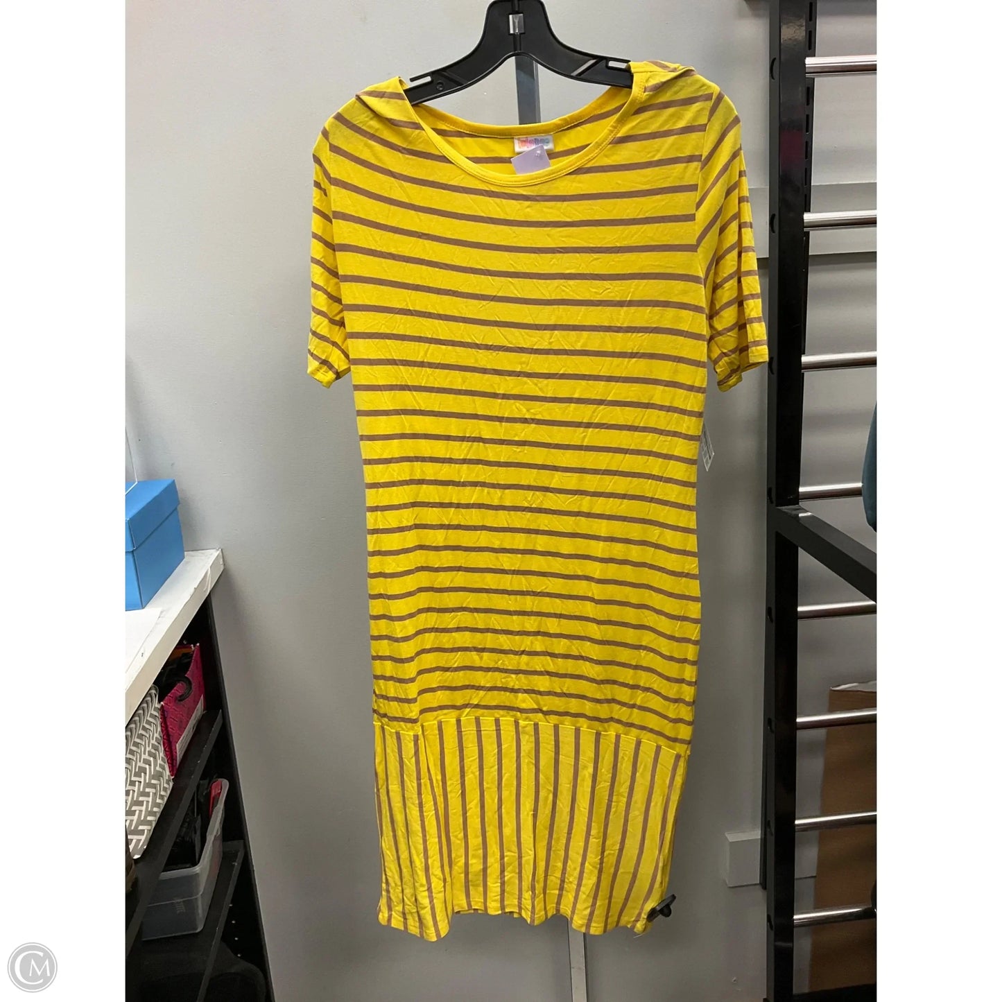 Dress Casual Short By Lularoe In Striped Pattern, Size: L