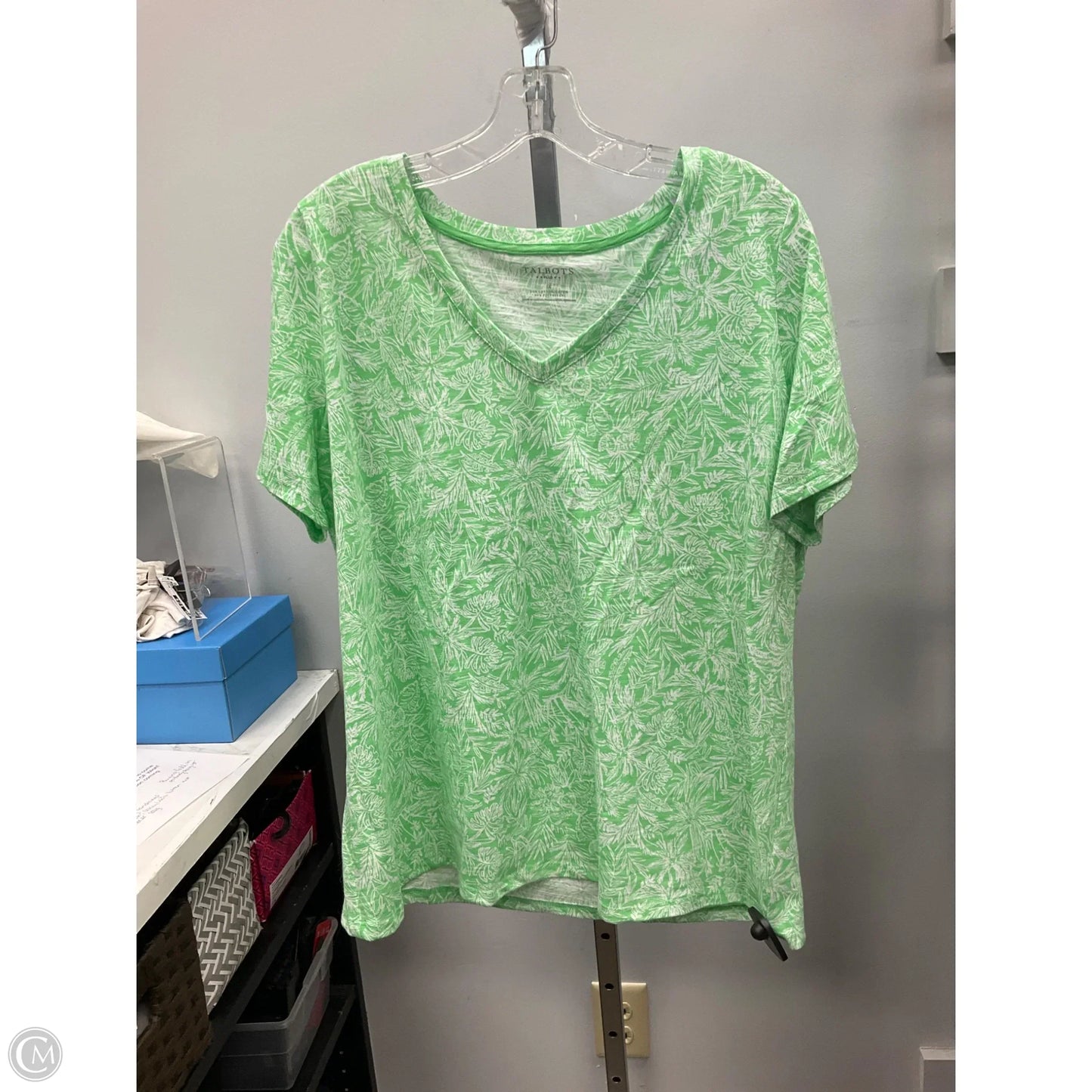 Top Short Sleeve Basic By Talbots In Green & White, Size: 1x