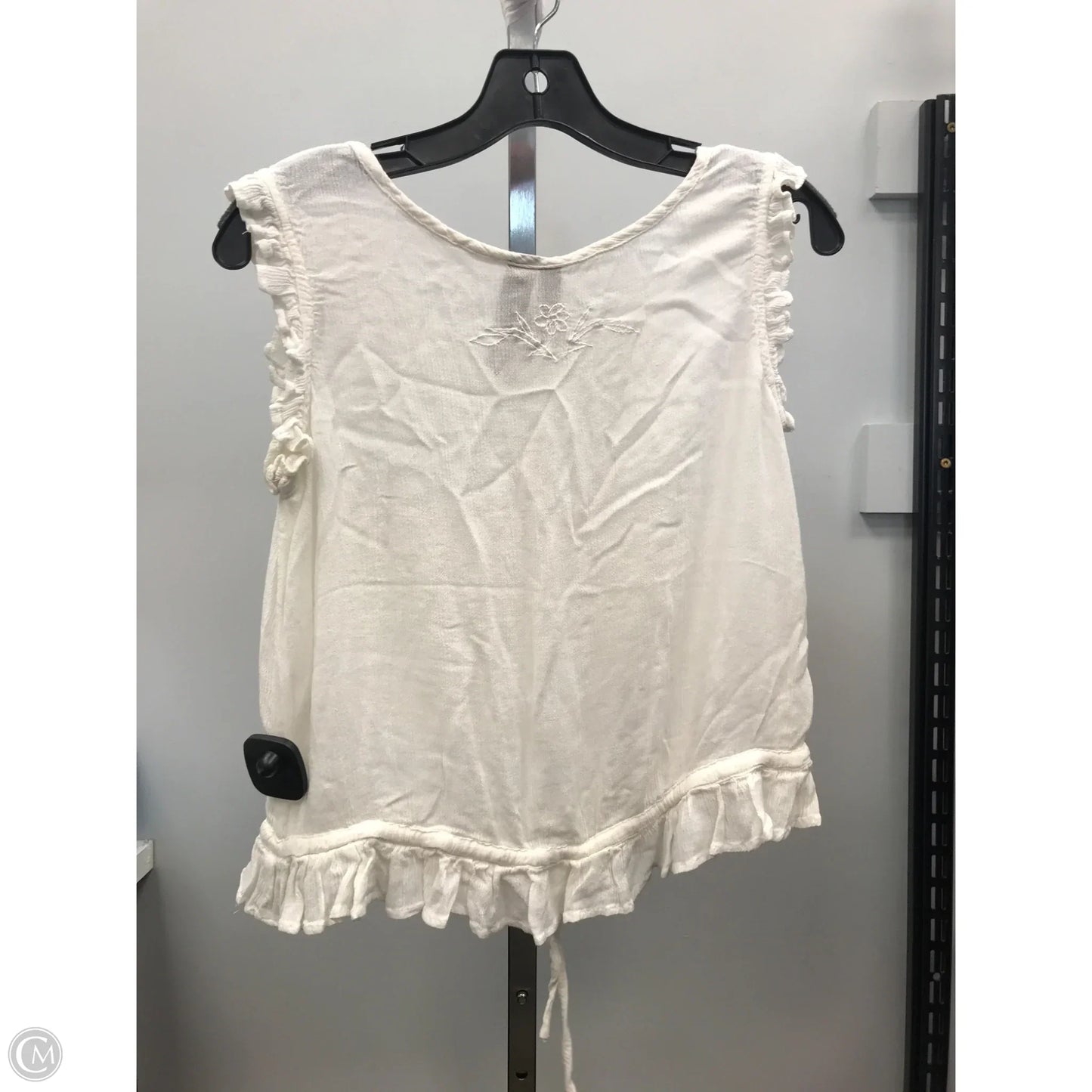 Top Sleeveless By Fun And Flirt In Cream, Size: S
