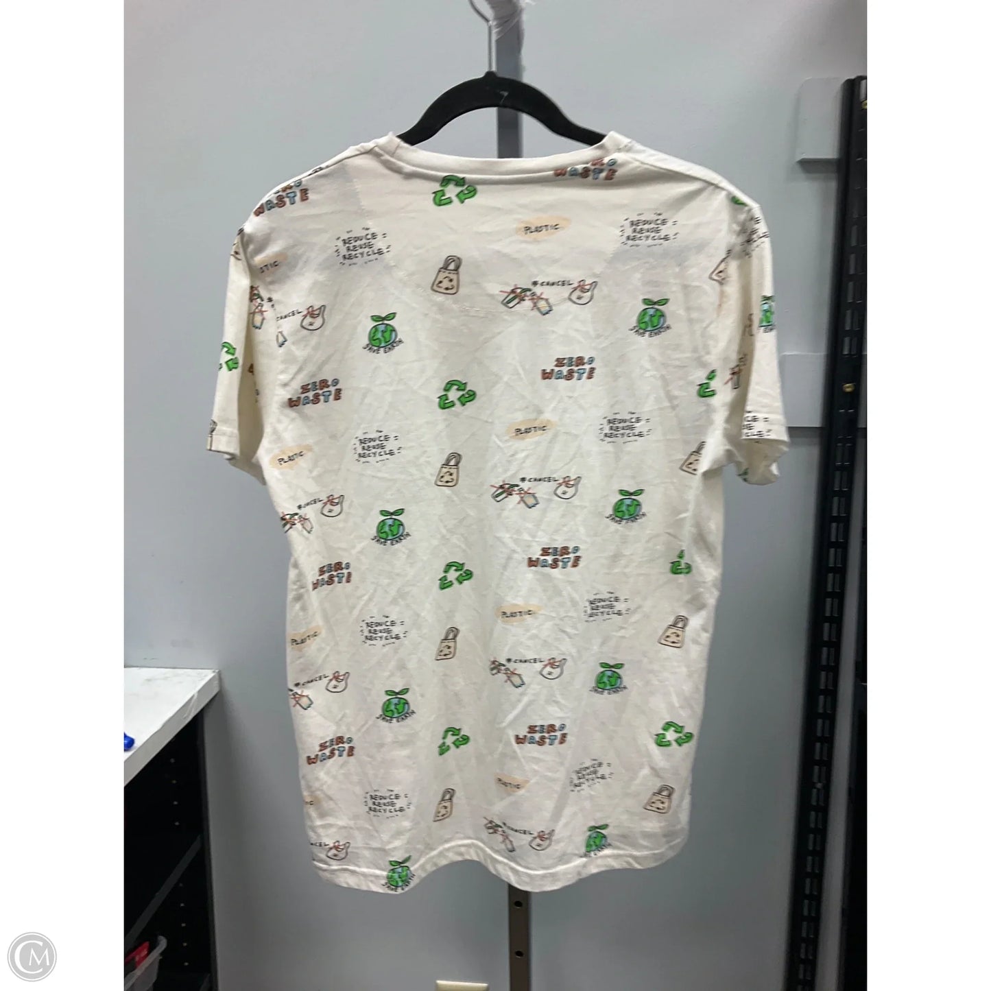 Top Short Sleeve Basic By Clothes Mentor In Cream, Size: M
