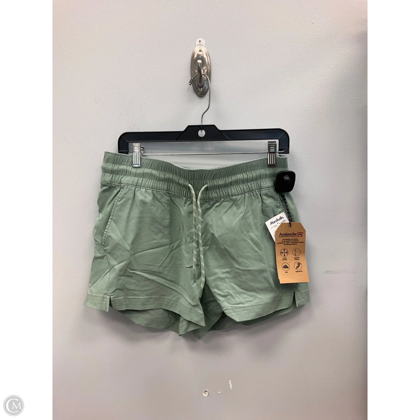 Athletic Shorts By Avalanche In Green, Size: M