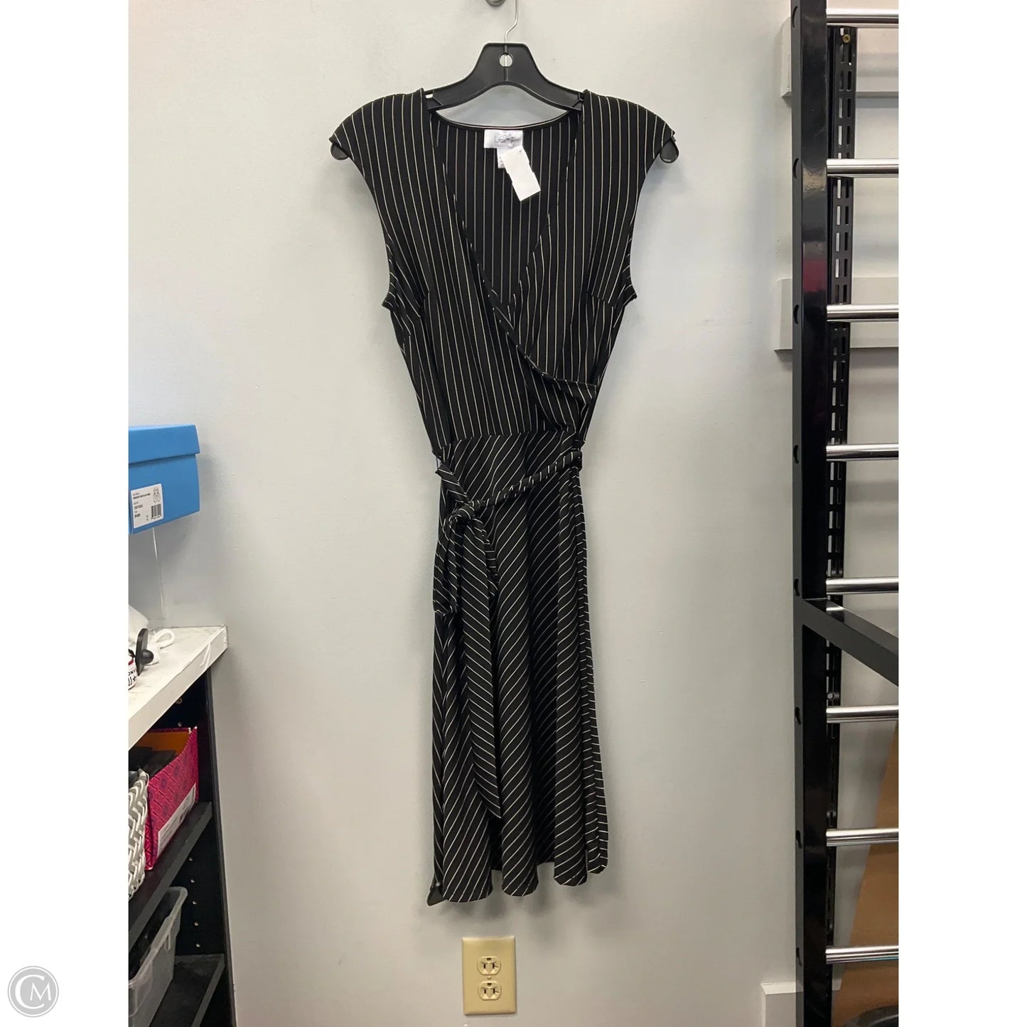 Dress Casual Midi By Loft In Striped Pattern, Size: 0
