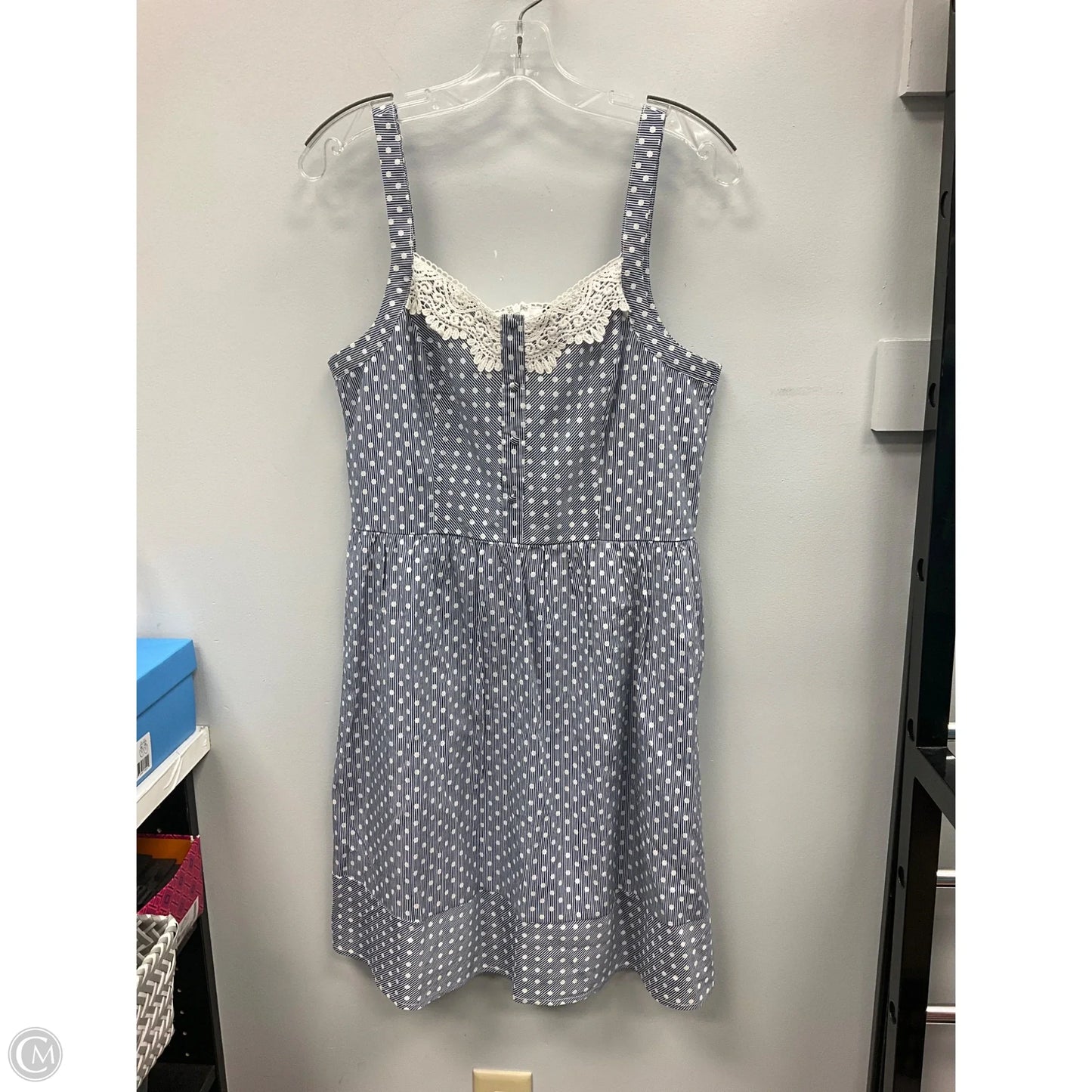 Dress Casual Short By Doe & Rae In Polkadot Pattern, Size: L