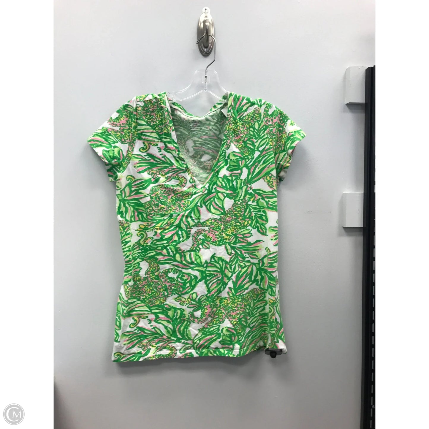 Top Short Sleeve Designer By Lilly Pulitzer In Green & White, Size: L