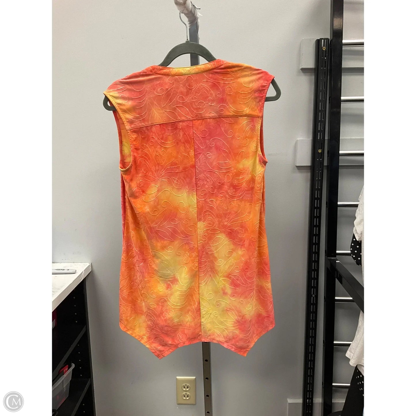 Top Sleeveless By New Directions In Orange, Size: M