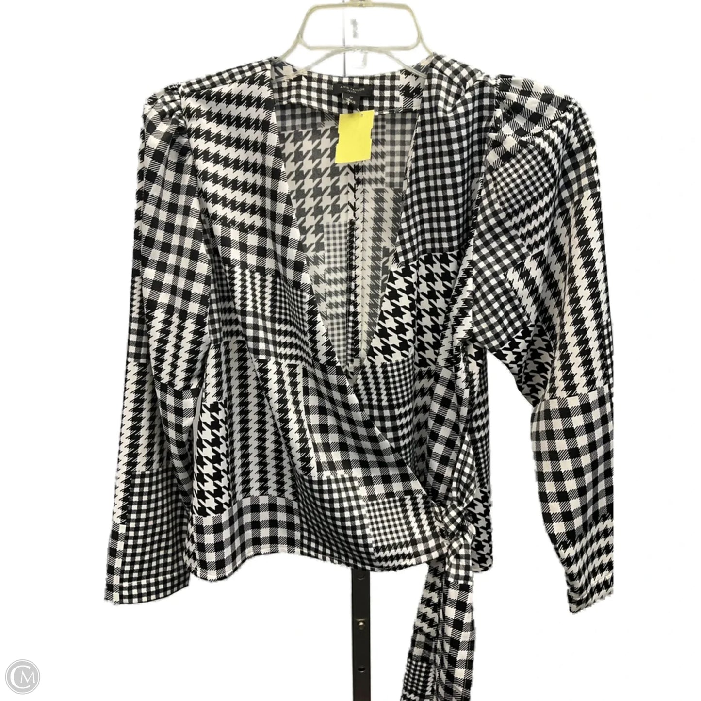 Top Long Sleeve By Ann Taylor In Black & White, Size: S