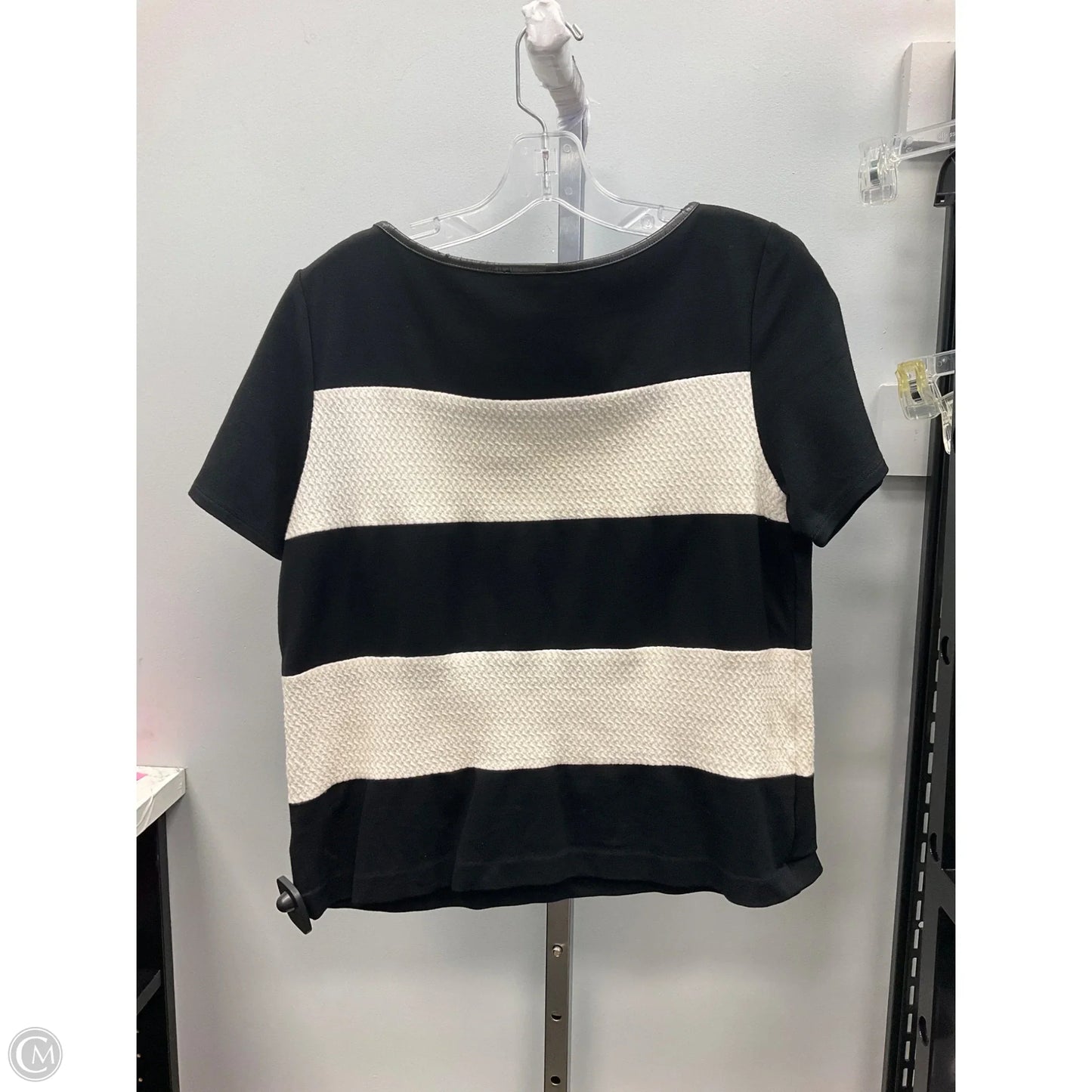 Top Short Sleeve By Express In Blue & Cream, Size: M