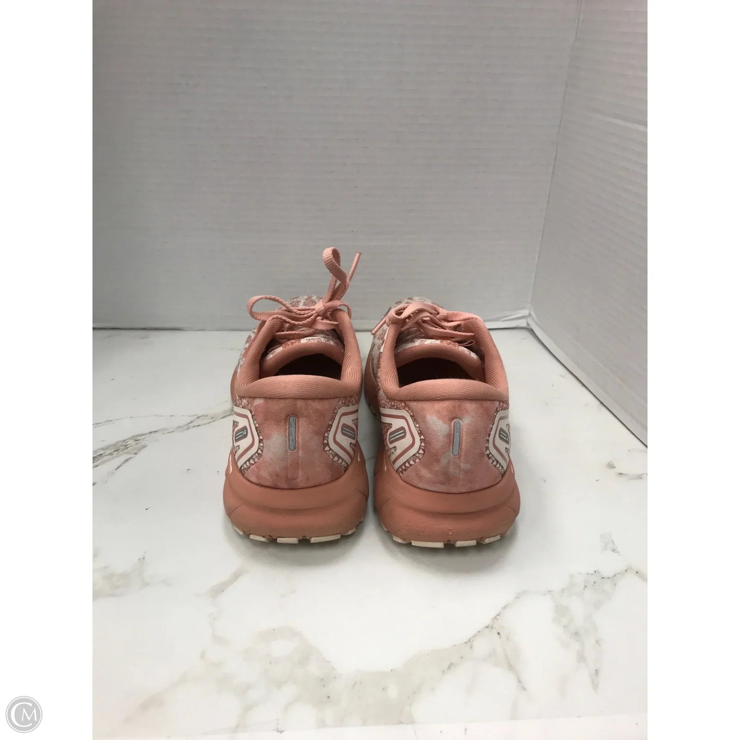 Shoes Athletic By Brooks In Peach, Size: 6.5