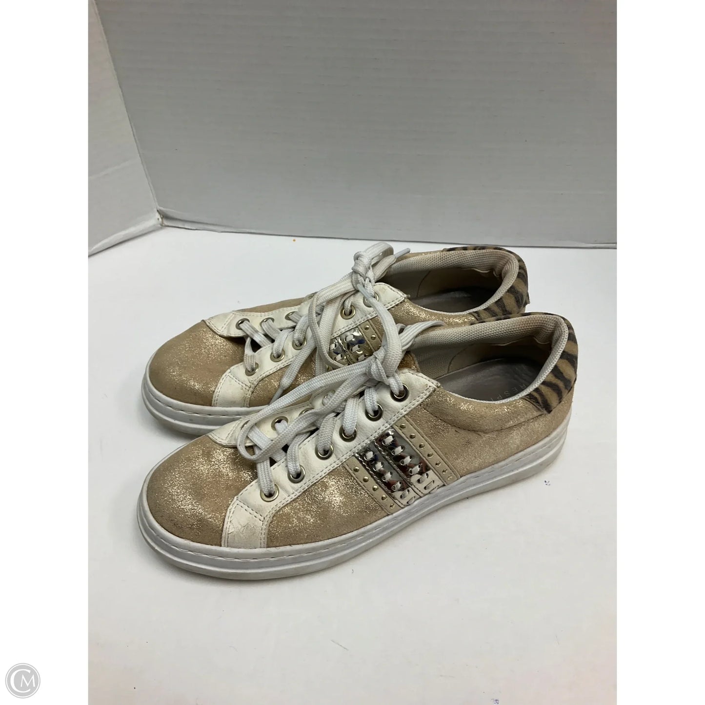 Shoes Sneakers By Geox Shoes In Gold, Size: 7