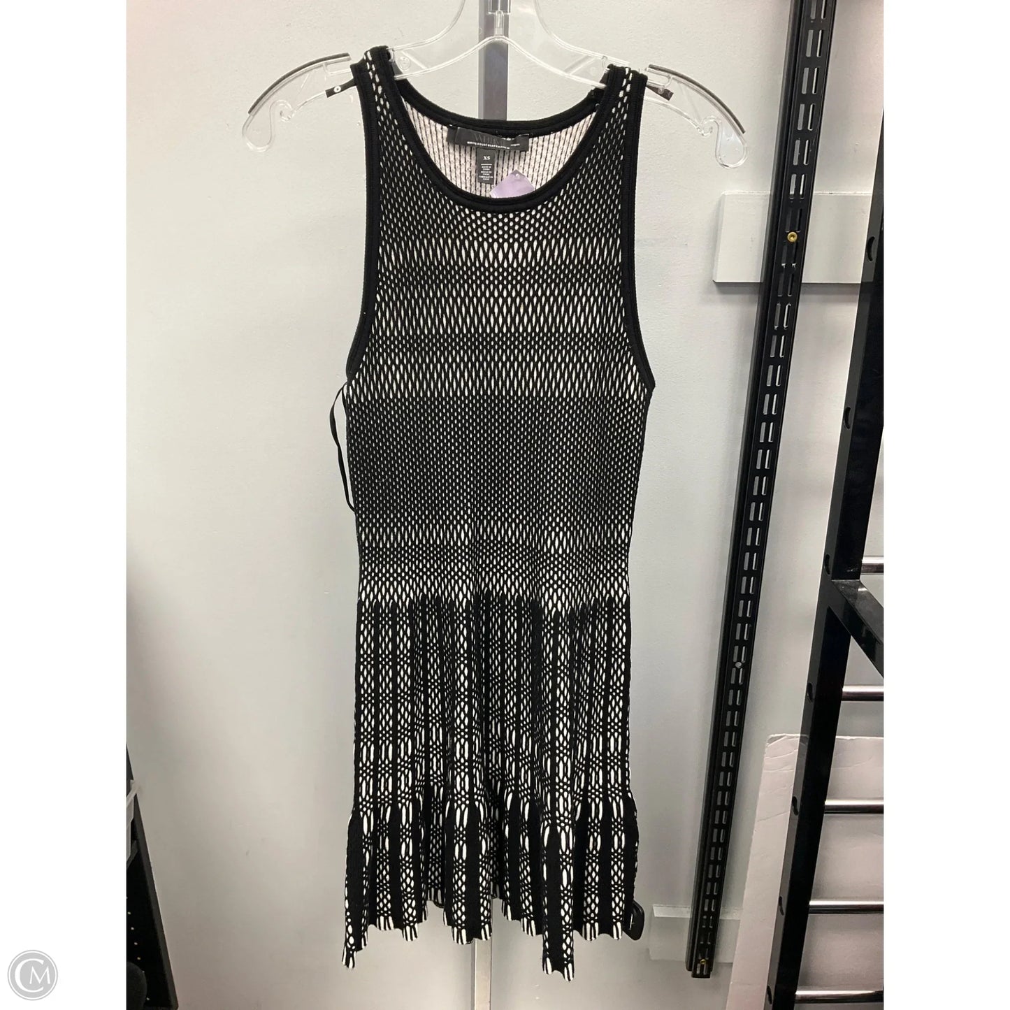Dress Casual Short By White House Black Market In Black & White, Size: Xs