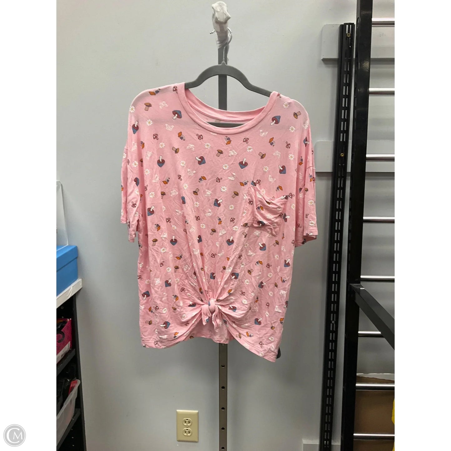 Top Short Sleeve By No Boundaries In Pink, Size: Xxl