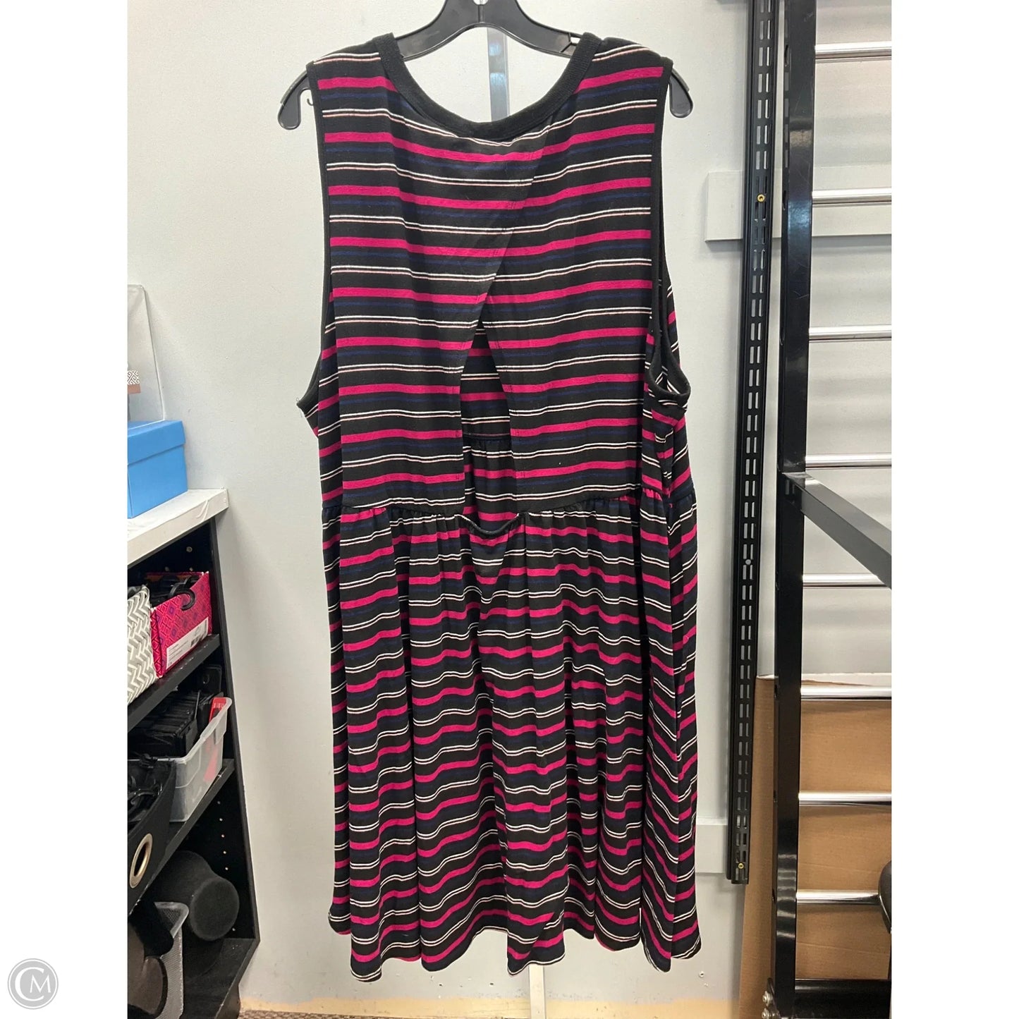 Dress Casual Short By Torrid In Striped Pattern, Size: 4x
