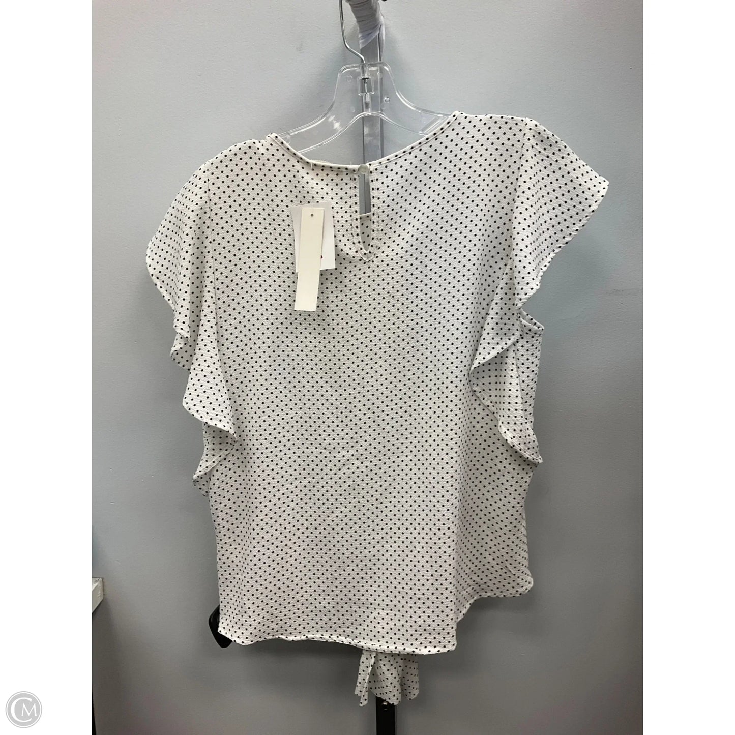 Top Sleeveless By Monteau In Polkadot Pattern, Size: M