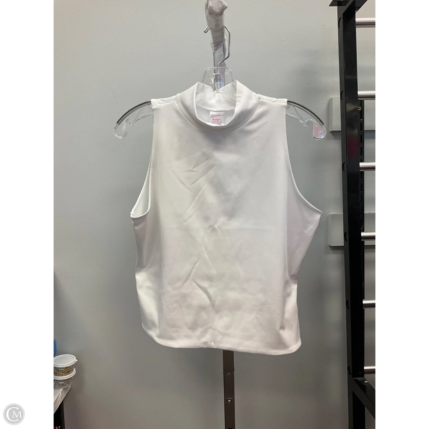 Top Sleeveless By No Boundaries In White, Size: Xl