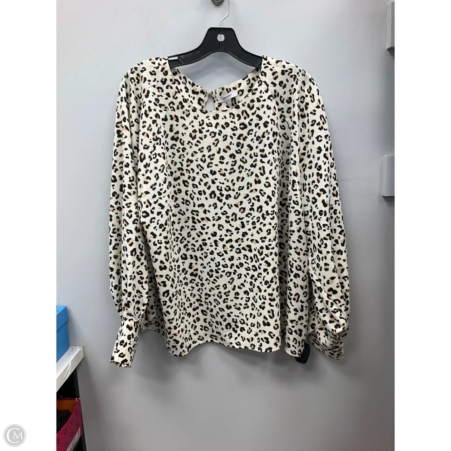 Top Long Sleeve By Nine West Apparel In Animal Print, Size: Xxs