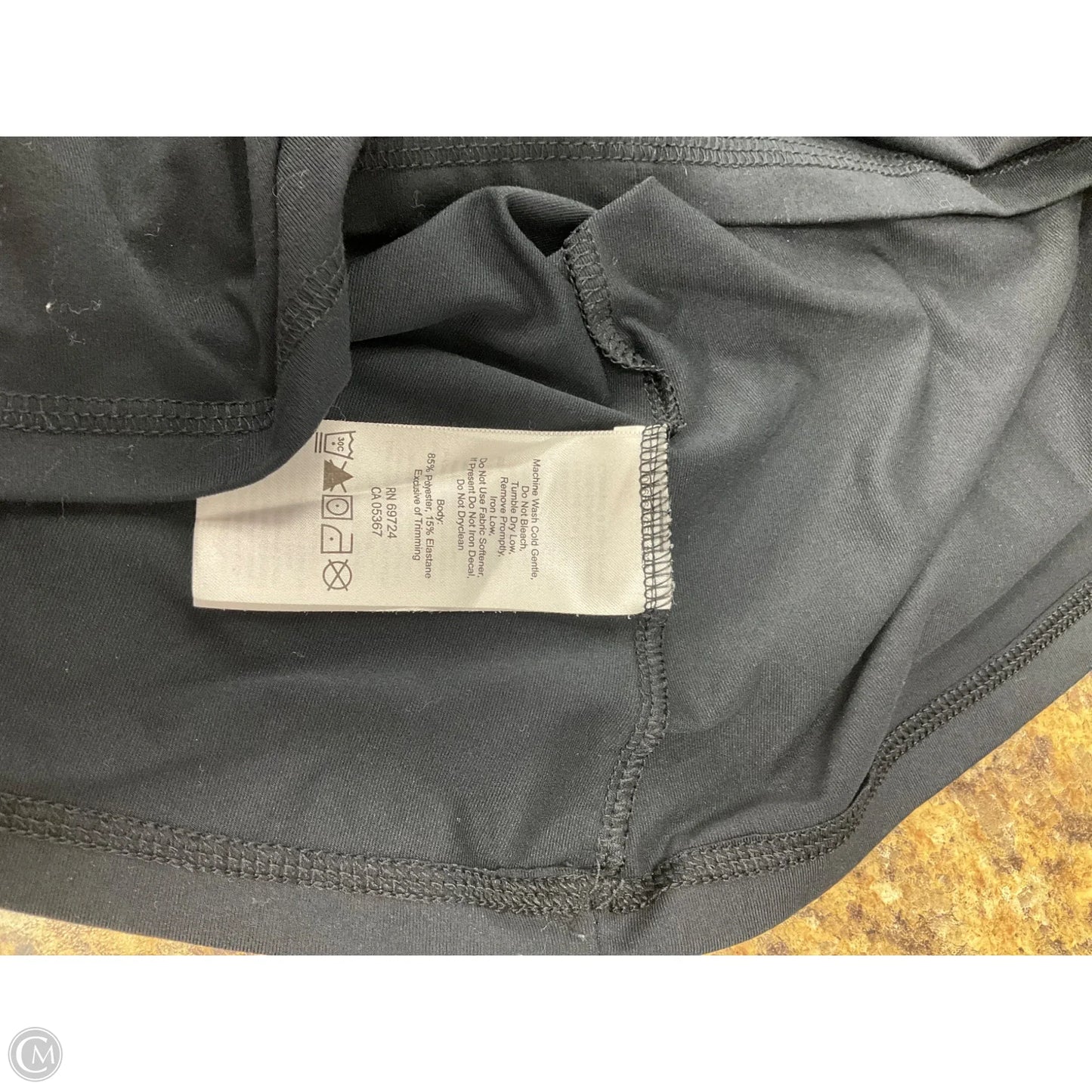 Athletic Top Short Sleeve By Columbia In Black, Size: M