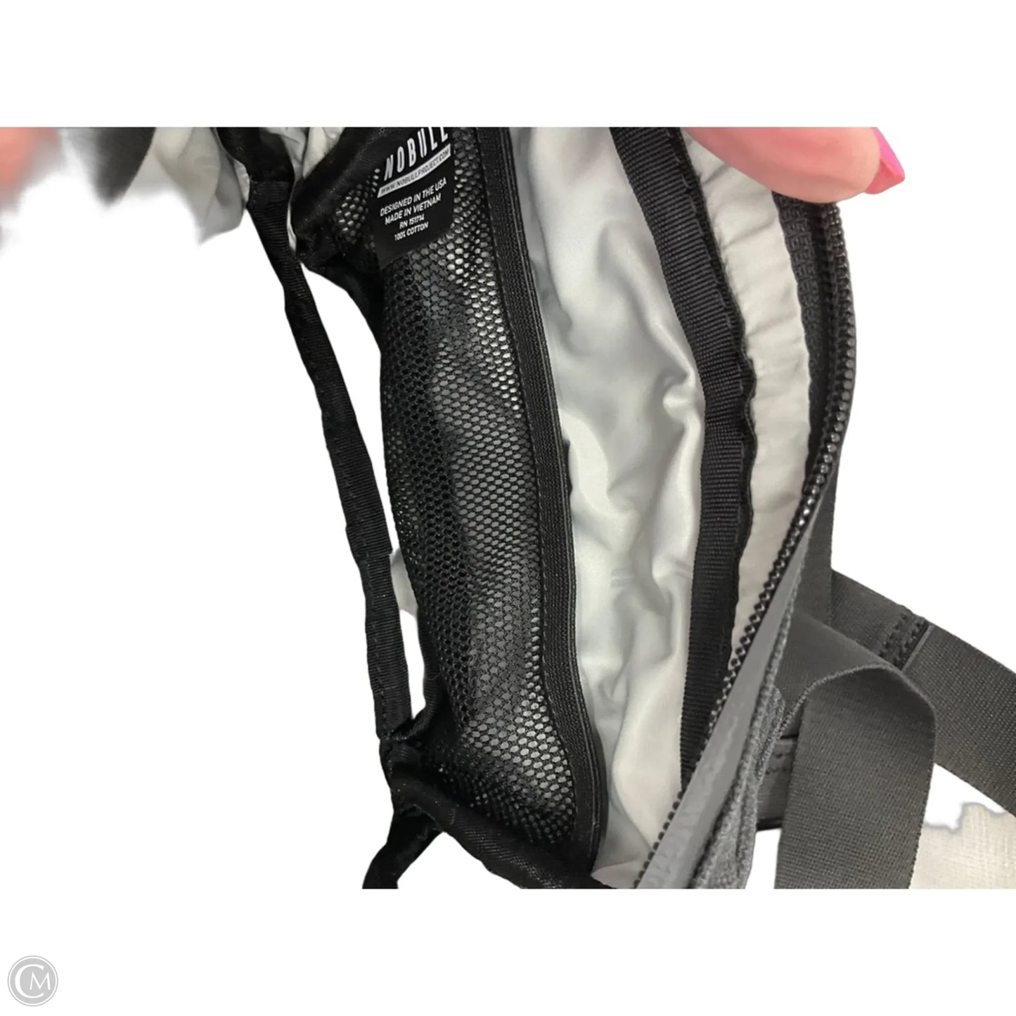 Belt Bag By Nobull, Size: Small
