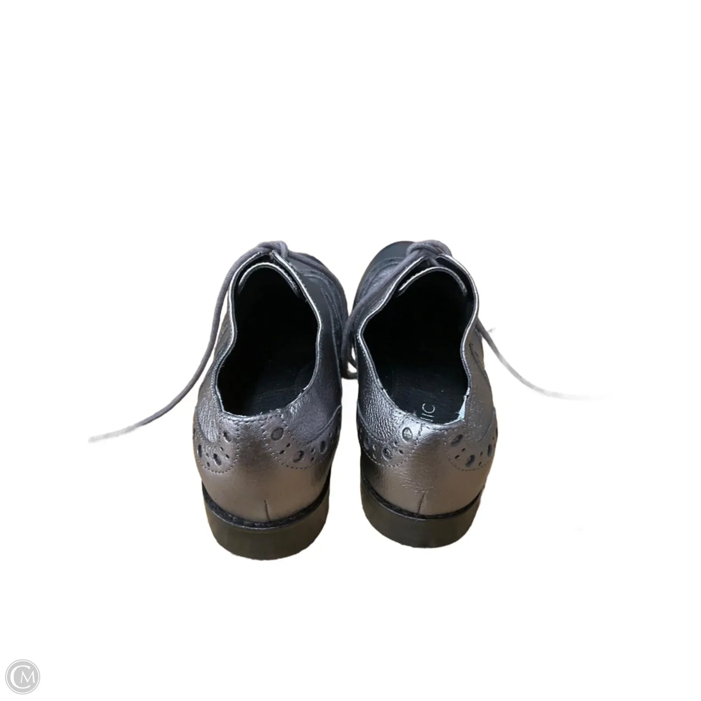 Shoes Flats By Vionic In Silver, Size: 6.5
