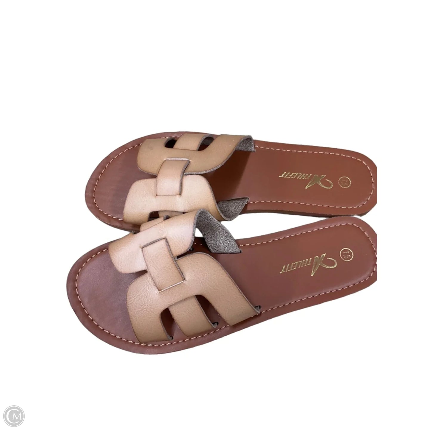 Sandals Flats By Clothes Mentor In Tan, Size: 7.5