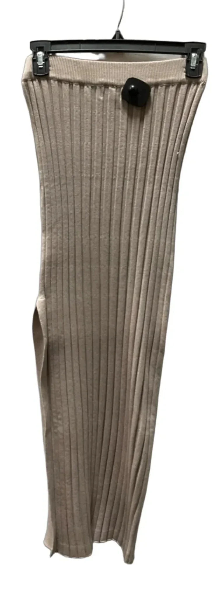 Skirt Maxi By Clothes Mentor In Beige, Size: M