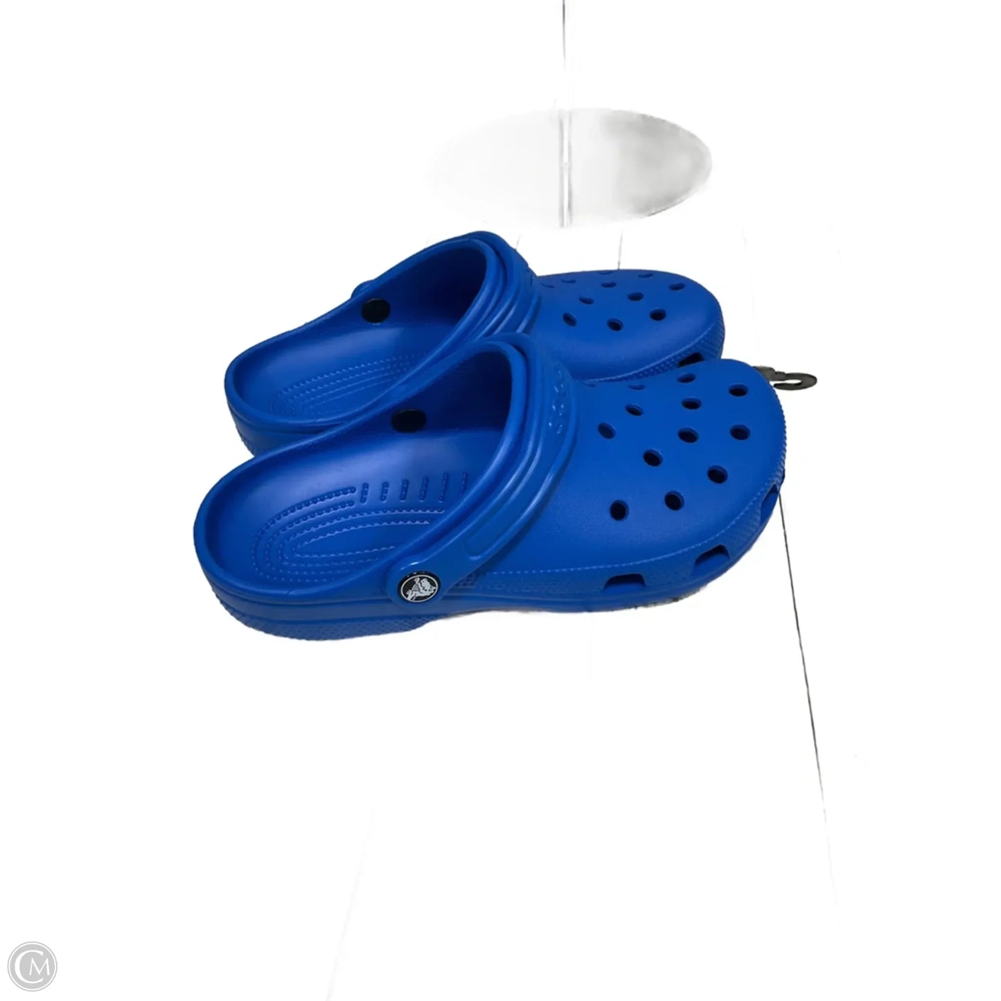 Shoes Flats By Crocs In Blue, Size: 8