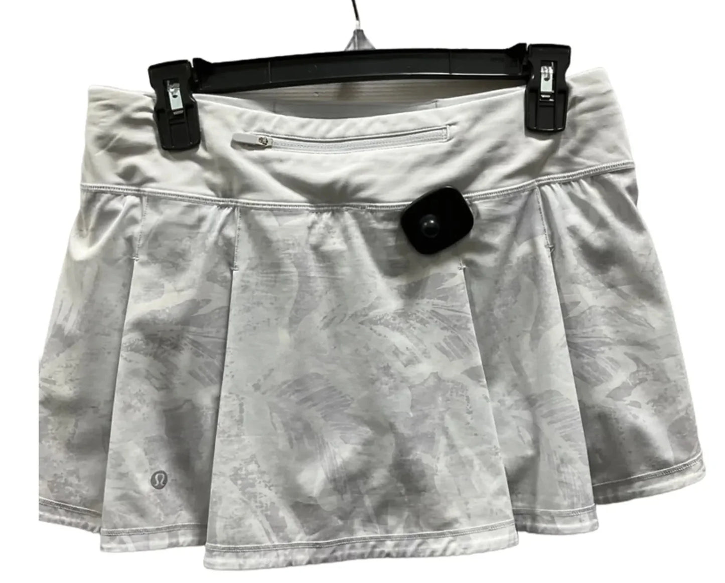Athletic Skort By Lululemon In White, Size: 6