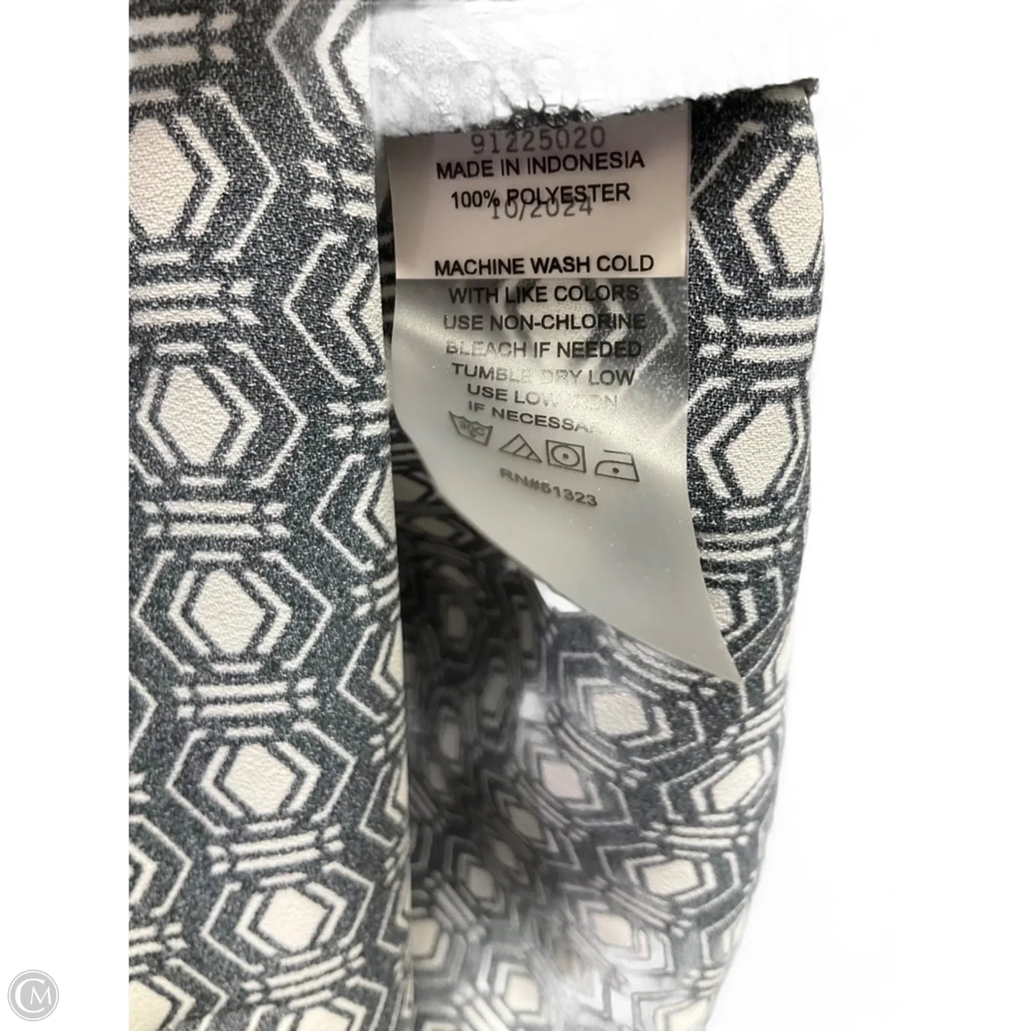 Blouse Long Sleeve By Vince Camuto In Black & White, Size: S