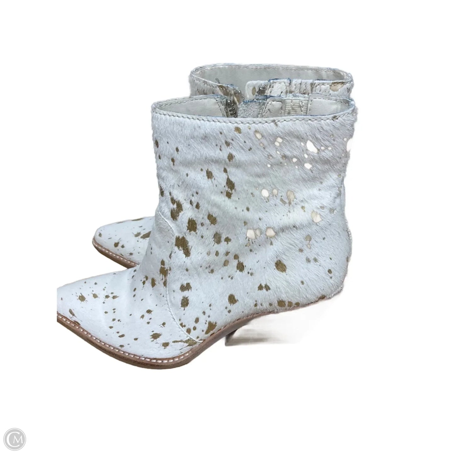 Boots Ankle Flats By Dolce Vita In Animal Print, Size: 7