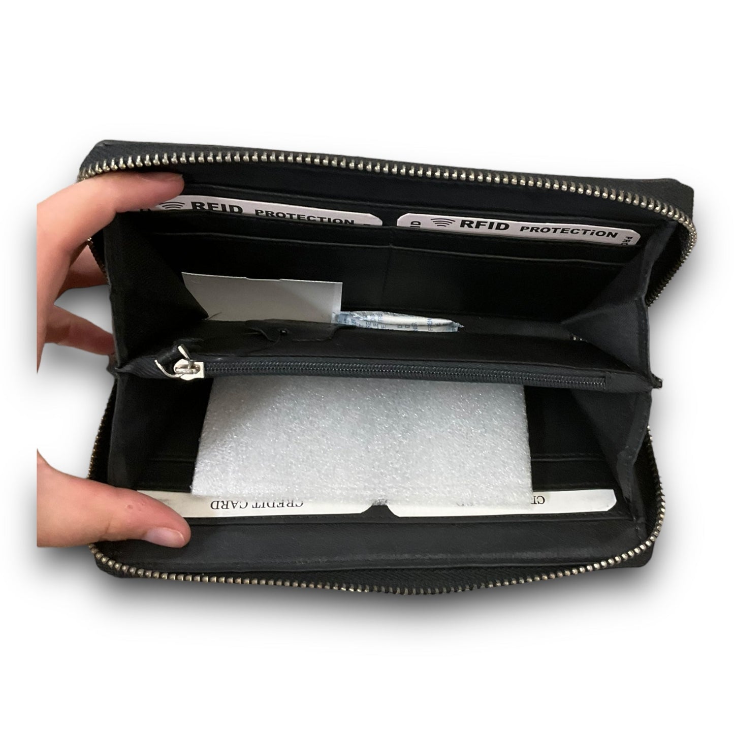 Wallet By Clothes Mentor  Size: Medium