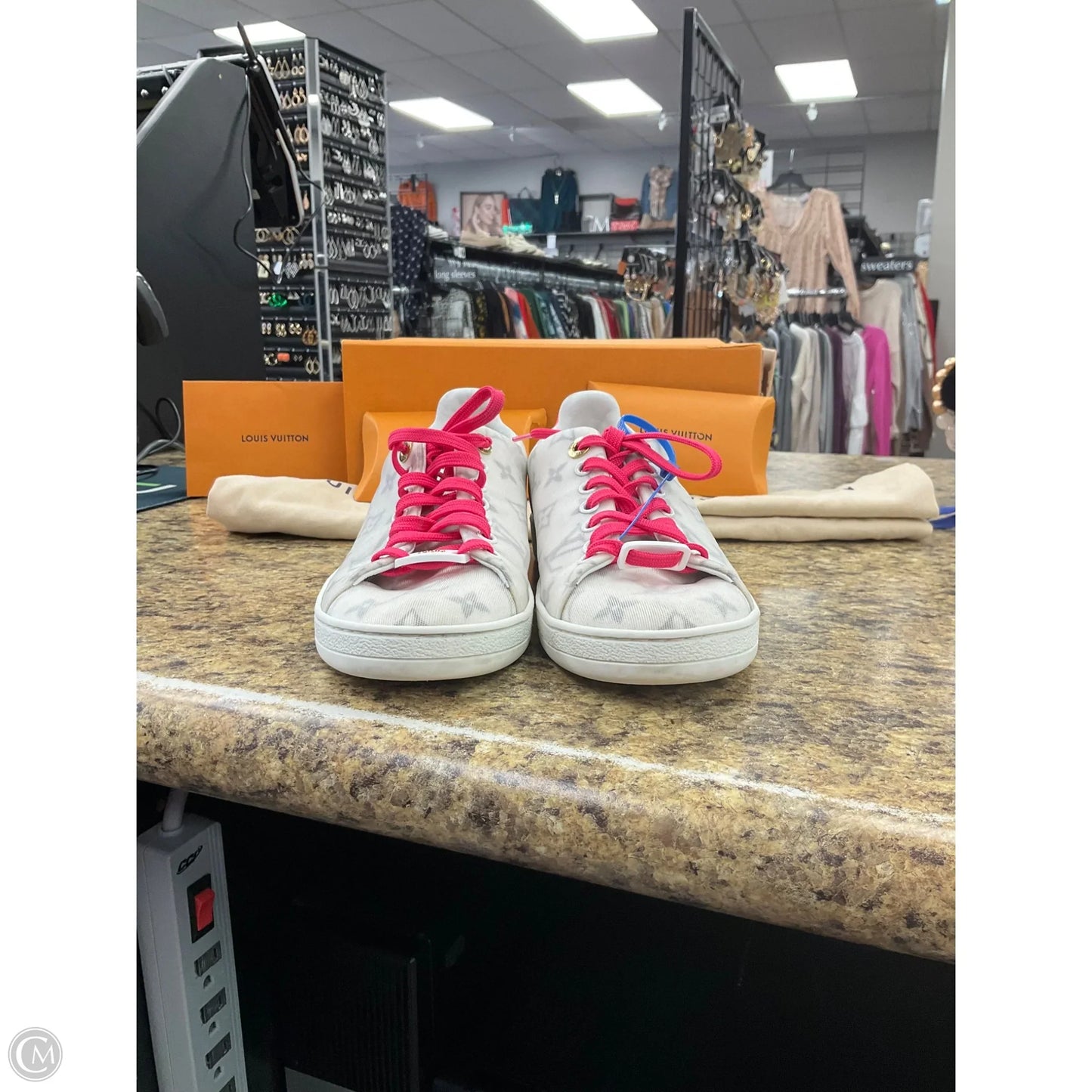 Shoes Luxury Designer By Louis Vuitton In Multi-colored, Size: 7