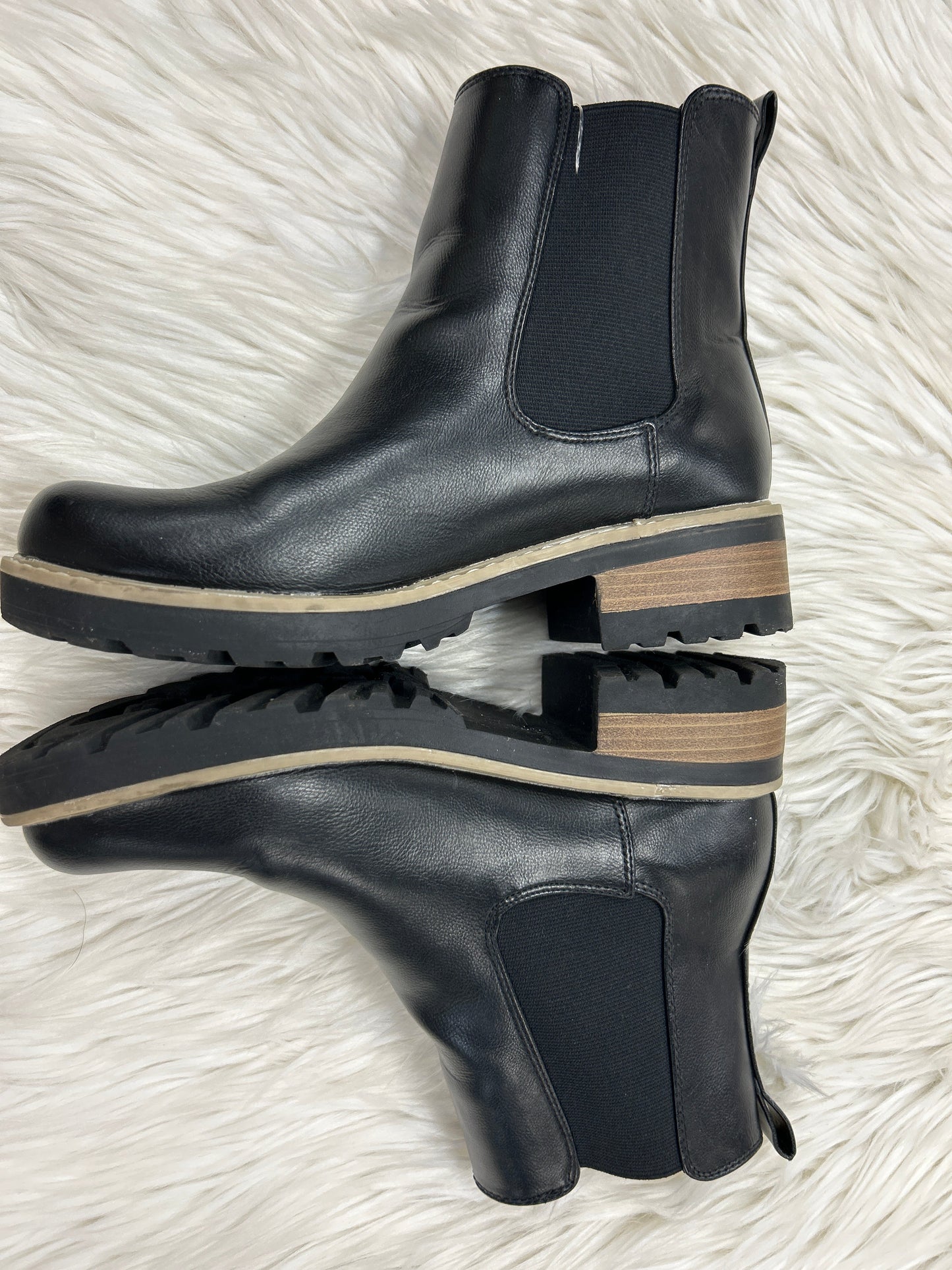Boots Ankle Flats By Universal Thread In Black, Size:8.5