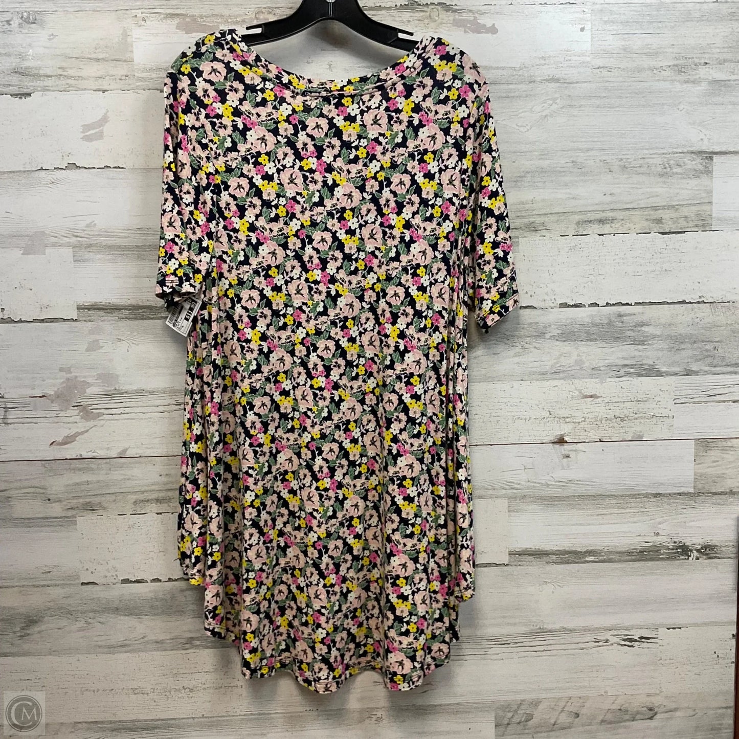 Top Short Sleeve By Lane Bryant In Black & Pink, Size: Xl